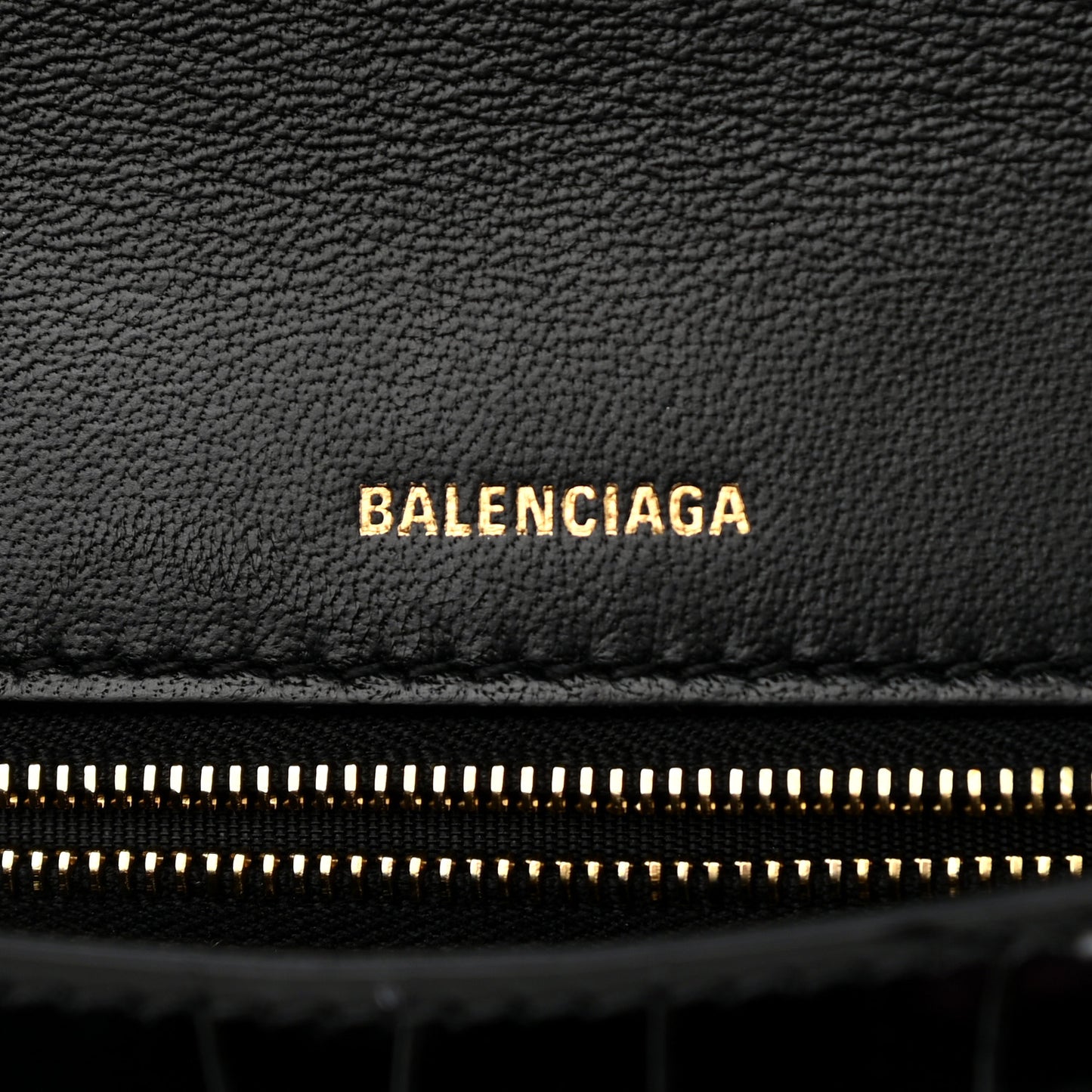 Shiny Calfskin Crocodile Embossed Ghost Sling Bag Black