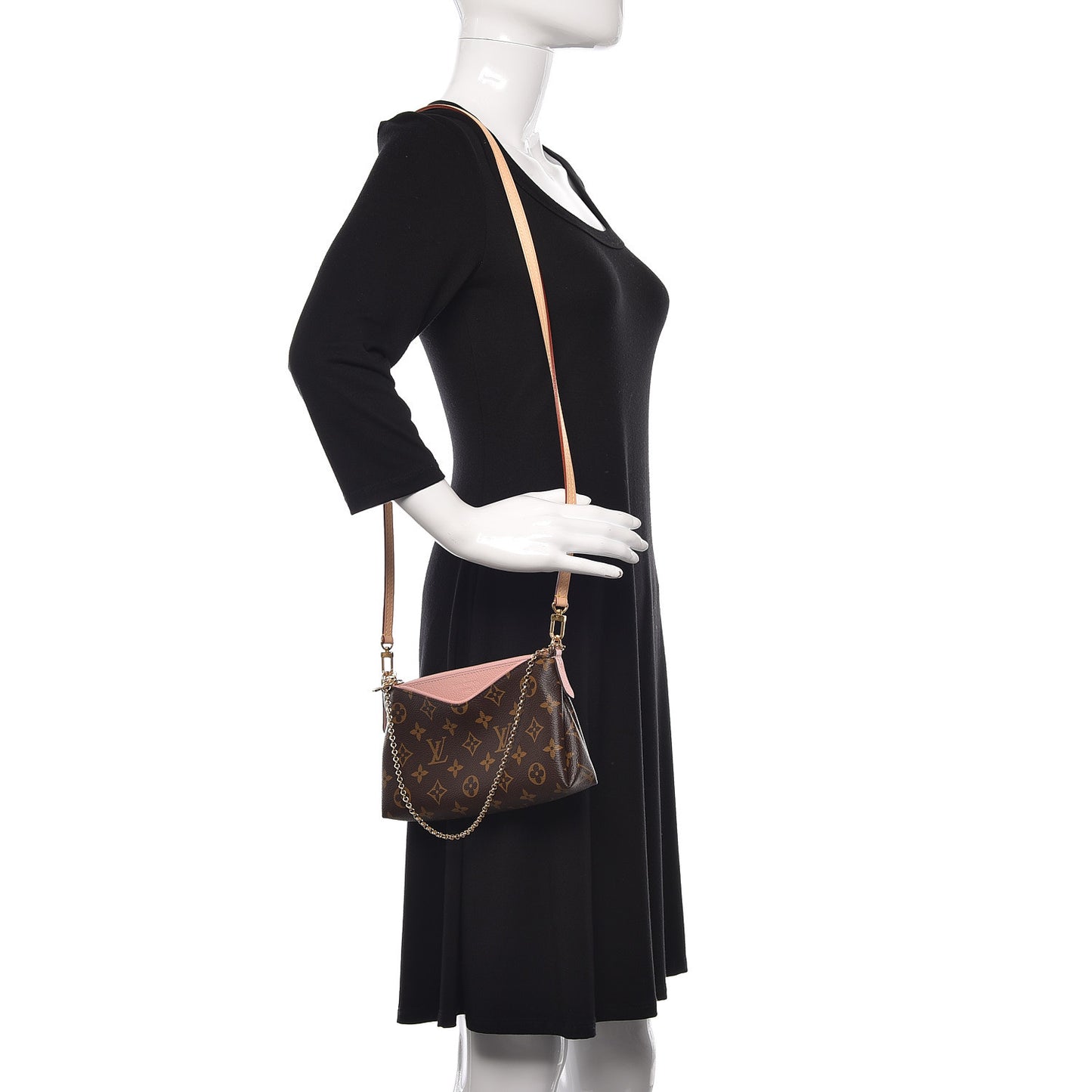 Monogram Pallas Clutch Rose Poudre