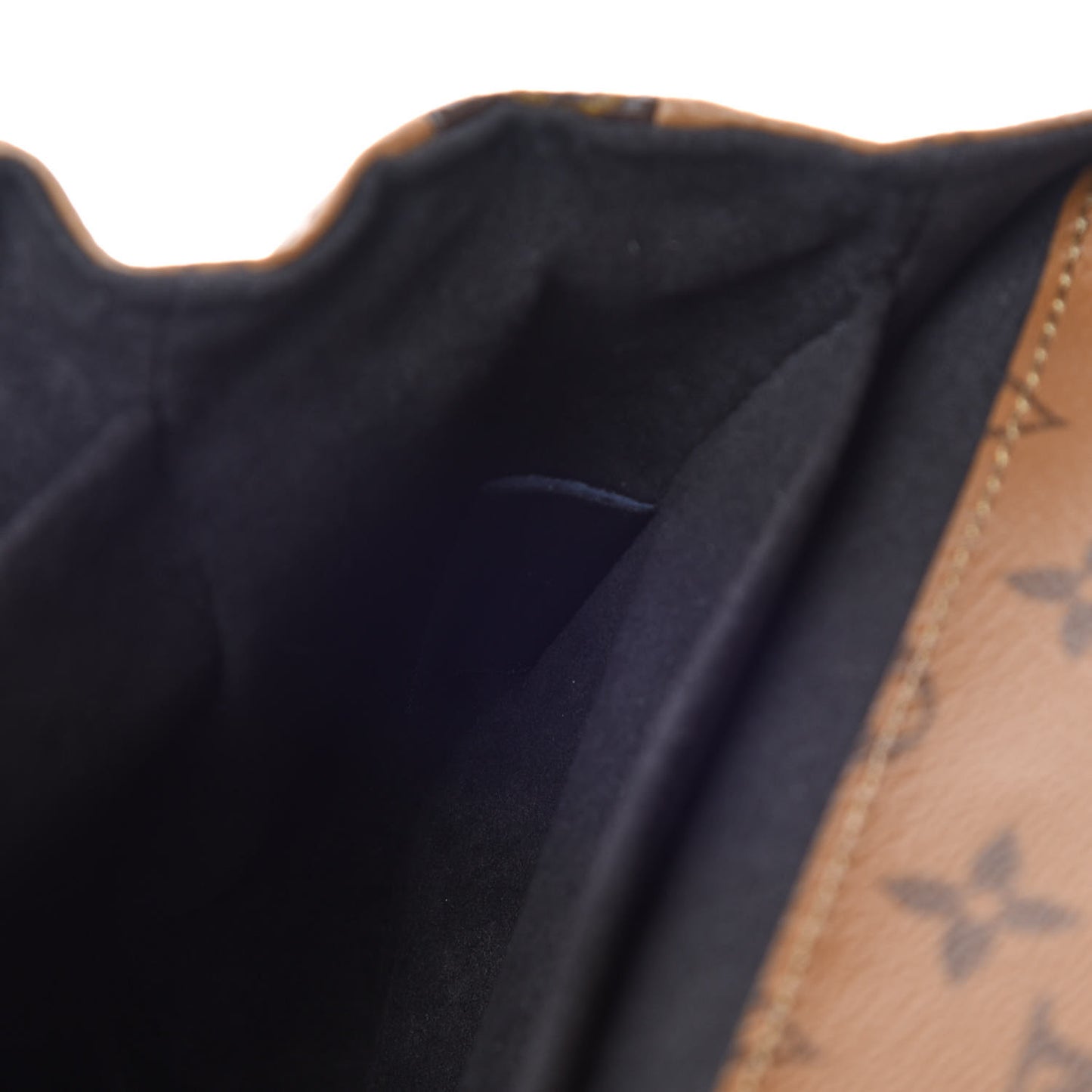 Reverse Monogram Pochette Metis