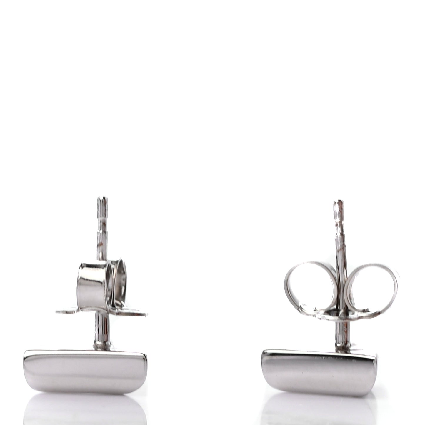 Essential V Stud Earrings Silver
