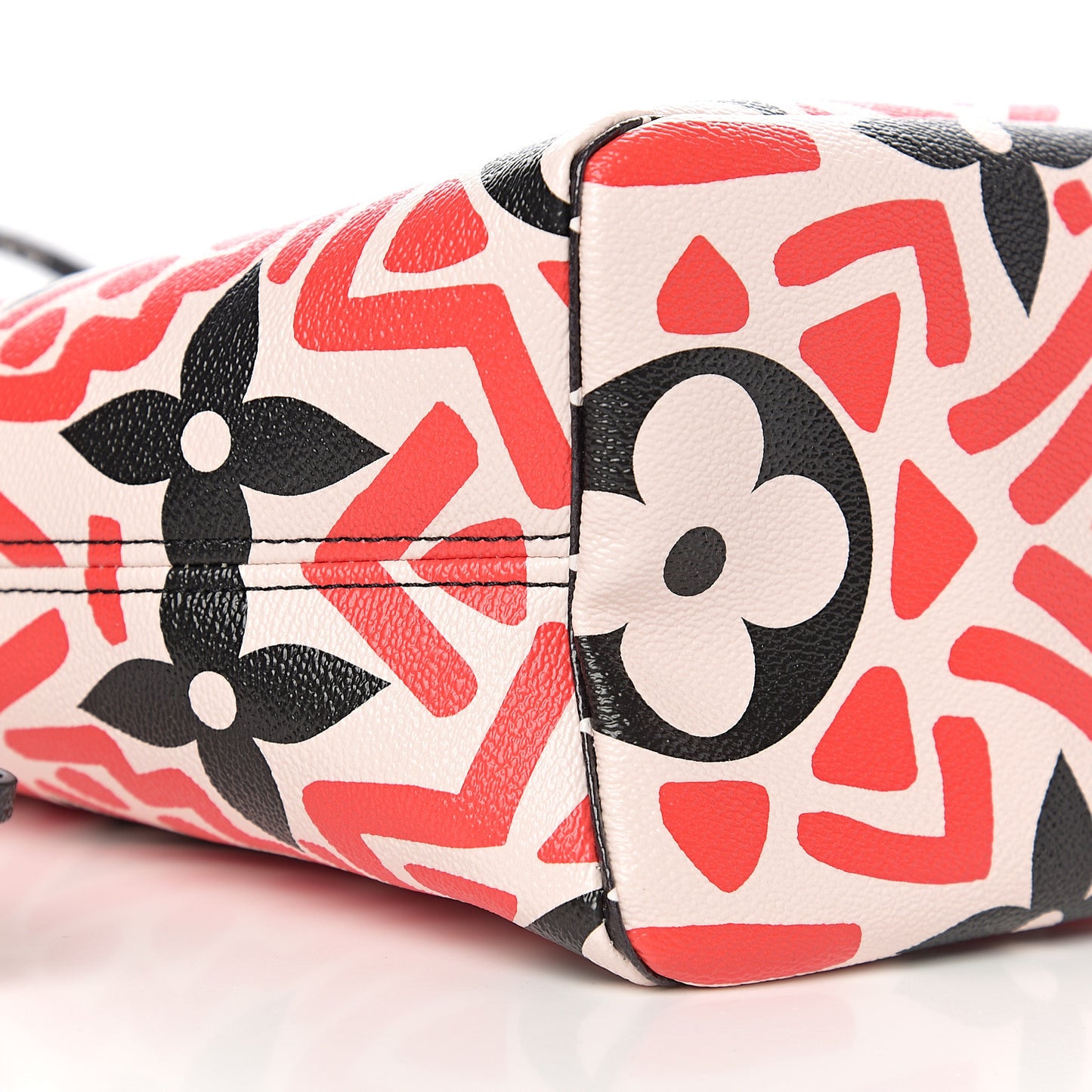 Monogram Giant Crafty Neverfull MM Creme Rouge Black