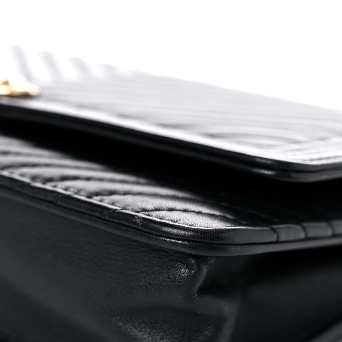 Calfskin Chevron Boy Wallet On Chain WOC Black