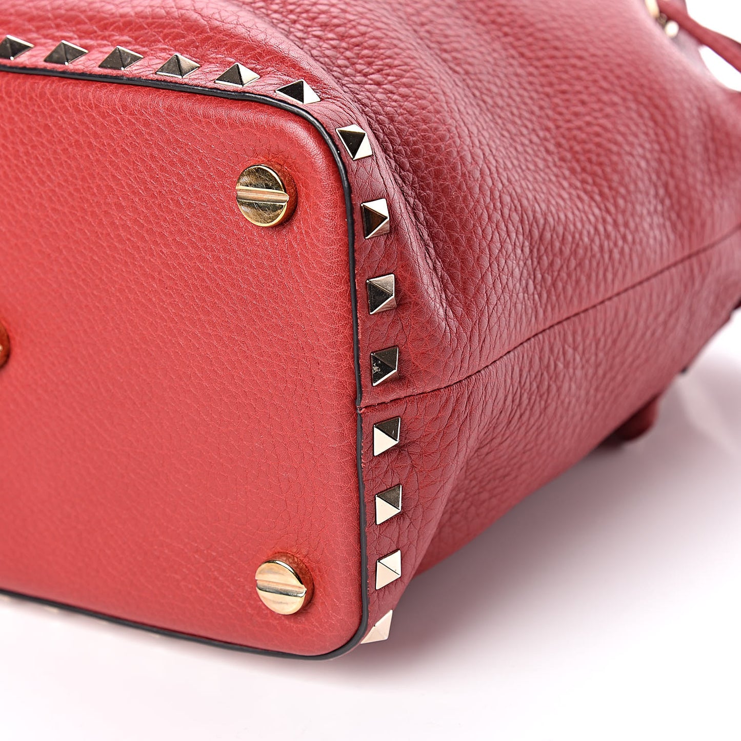Pebbled Calfskin Small Rockstud Bucket Bag Red