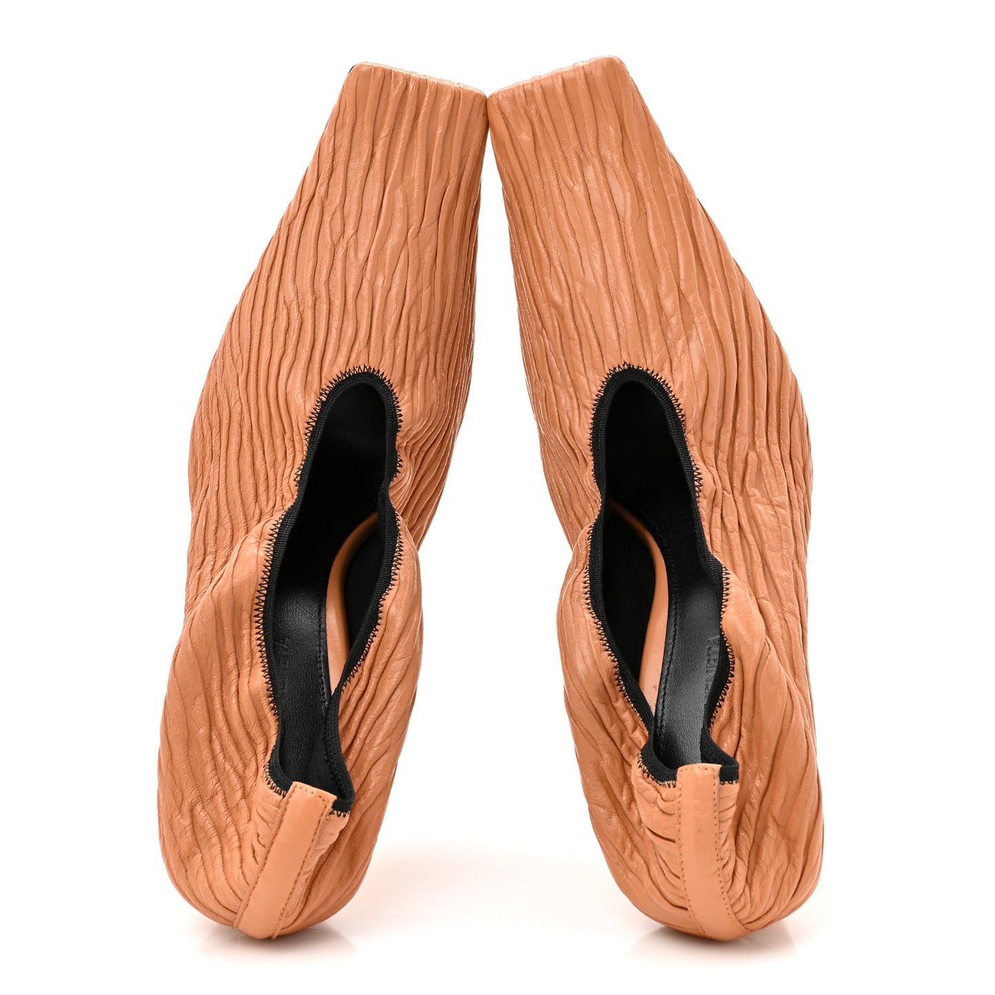 Crunch Calfskin Sharpei Pumps 39 Manolo