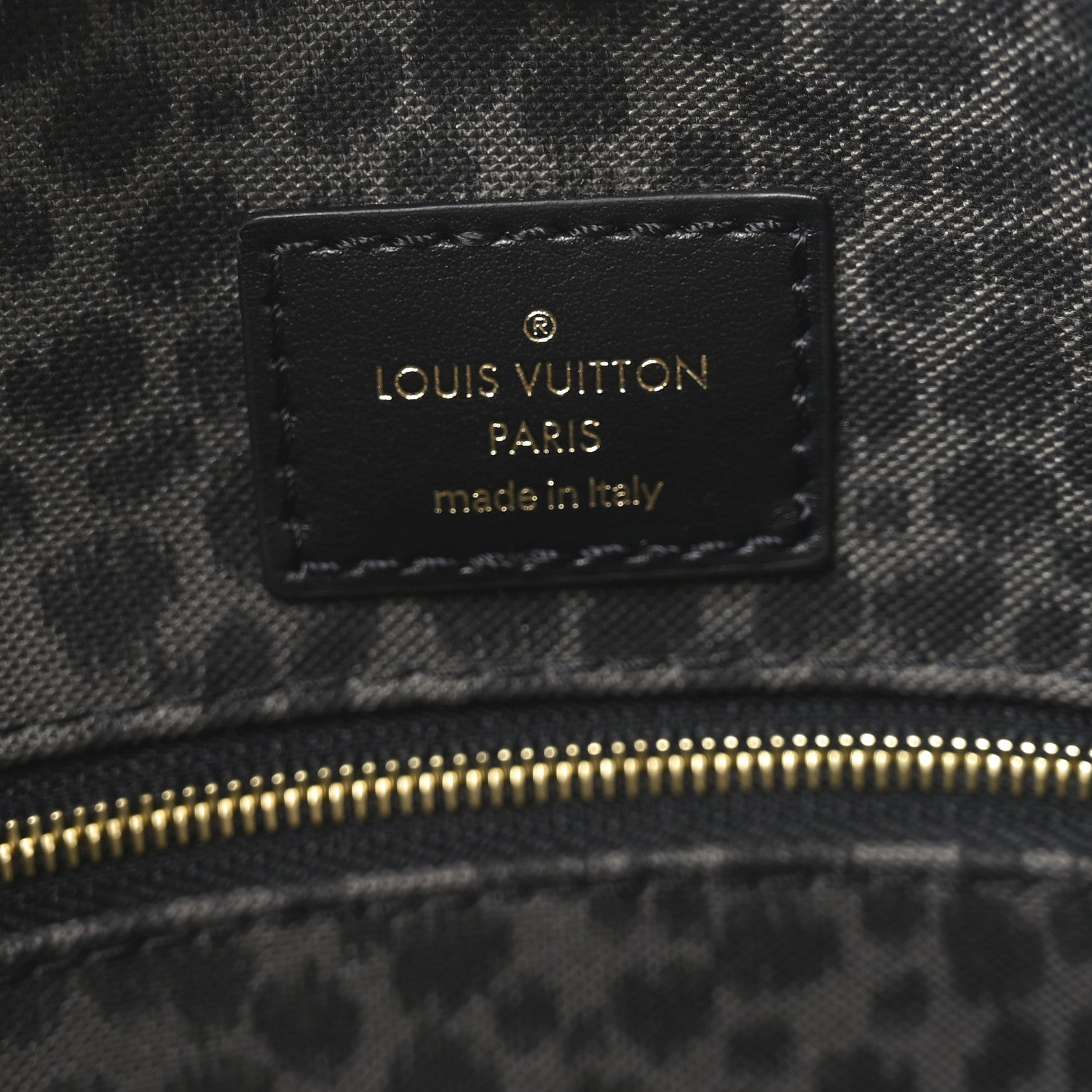 Louis Vuitton Monogram Giant Wild At Heart Onthego GM Arizona 6 of 9