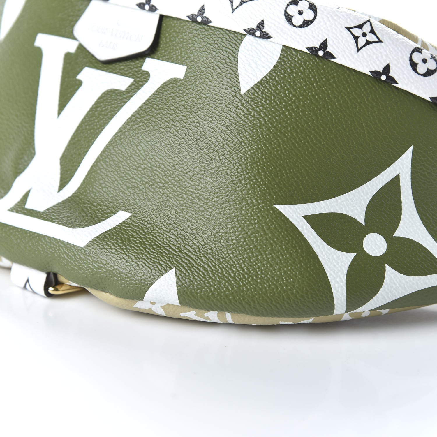 Louis Vuitton Monogram Giant Bumbag Kaki Beige 7 of 9