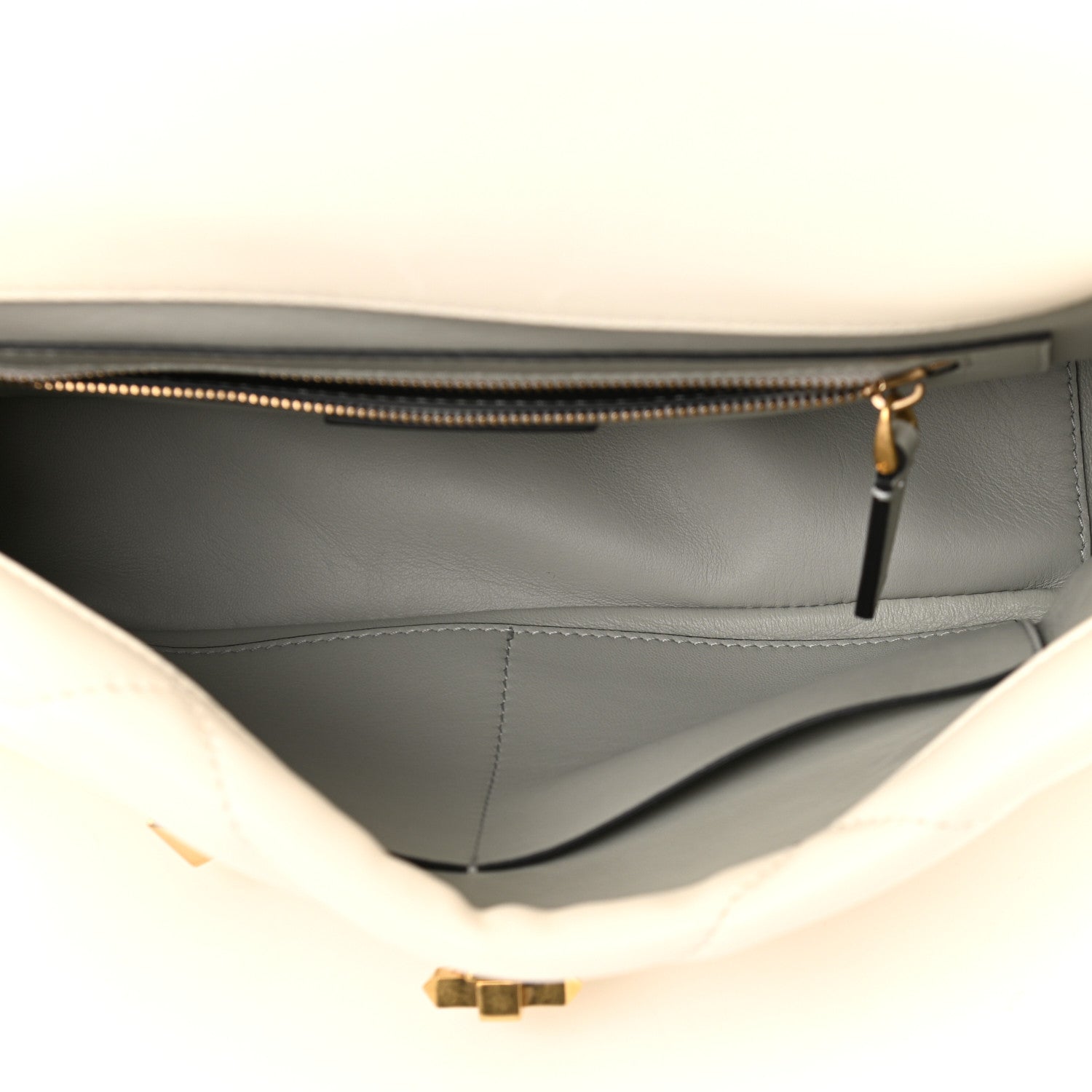 Valentino Garavani Nappa Large Roman Stud Shoulder Bag Ivory 5 of 9