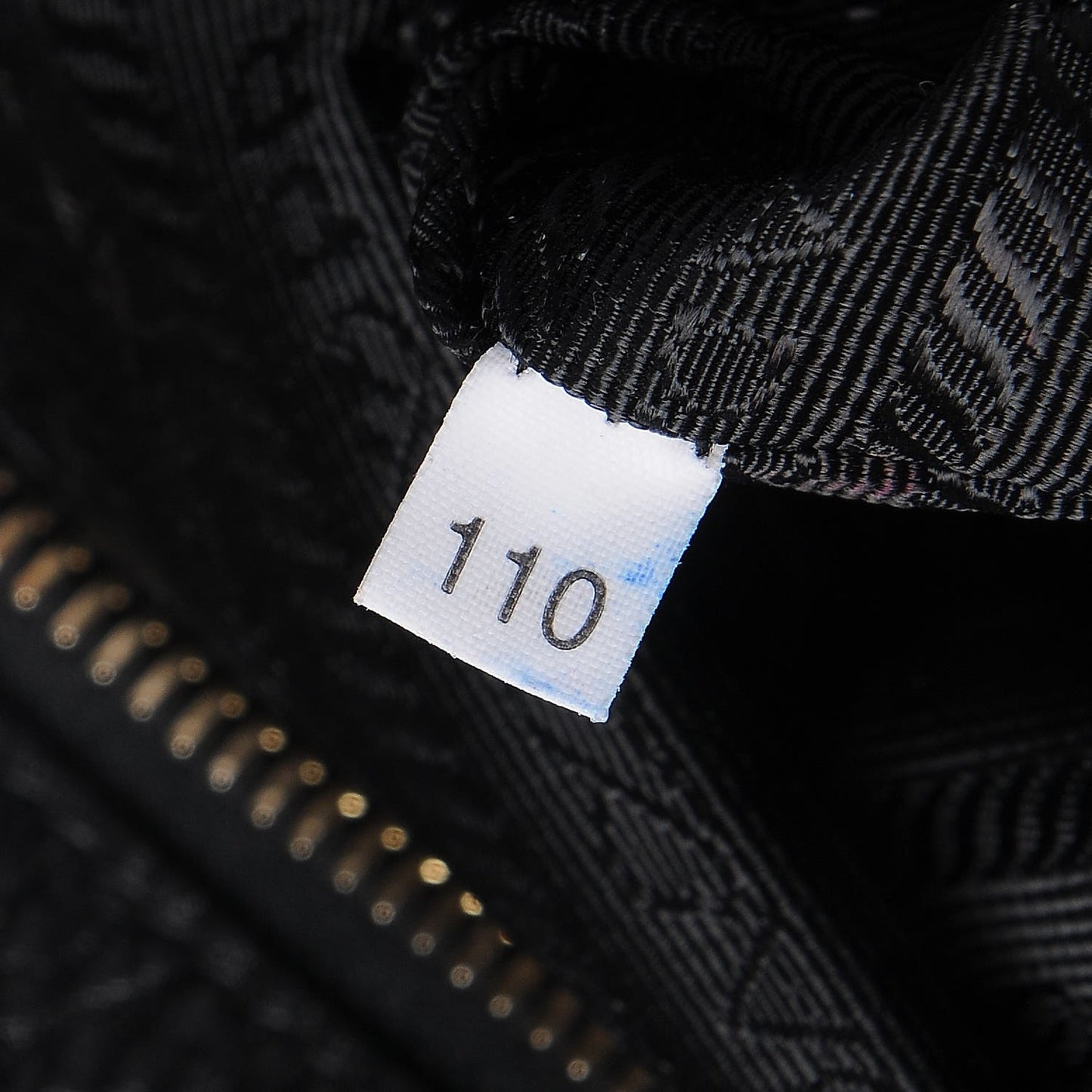 Vitello Daino Tote Nero Black