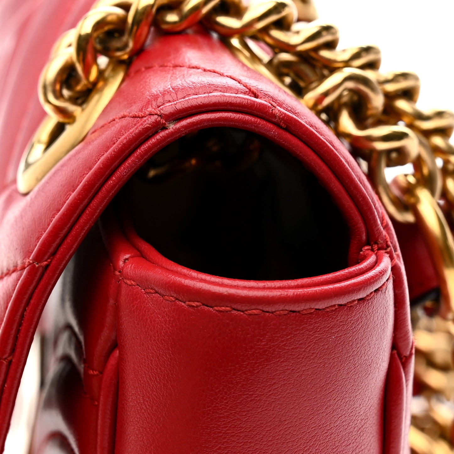 Calfskin Matelasse Mini GG Marmont Shoulder Bag Hibiscus Red