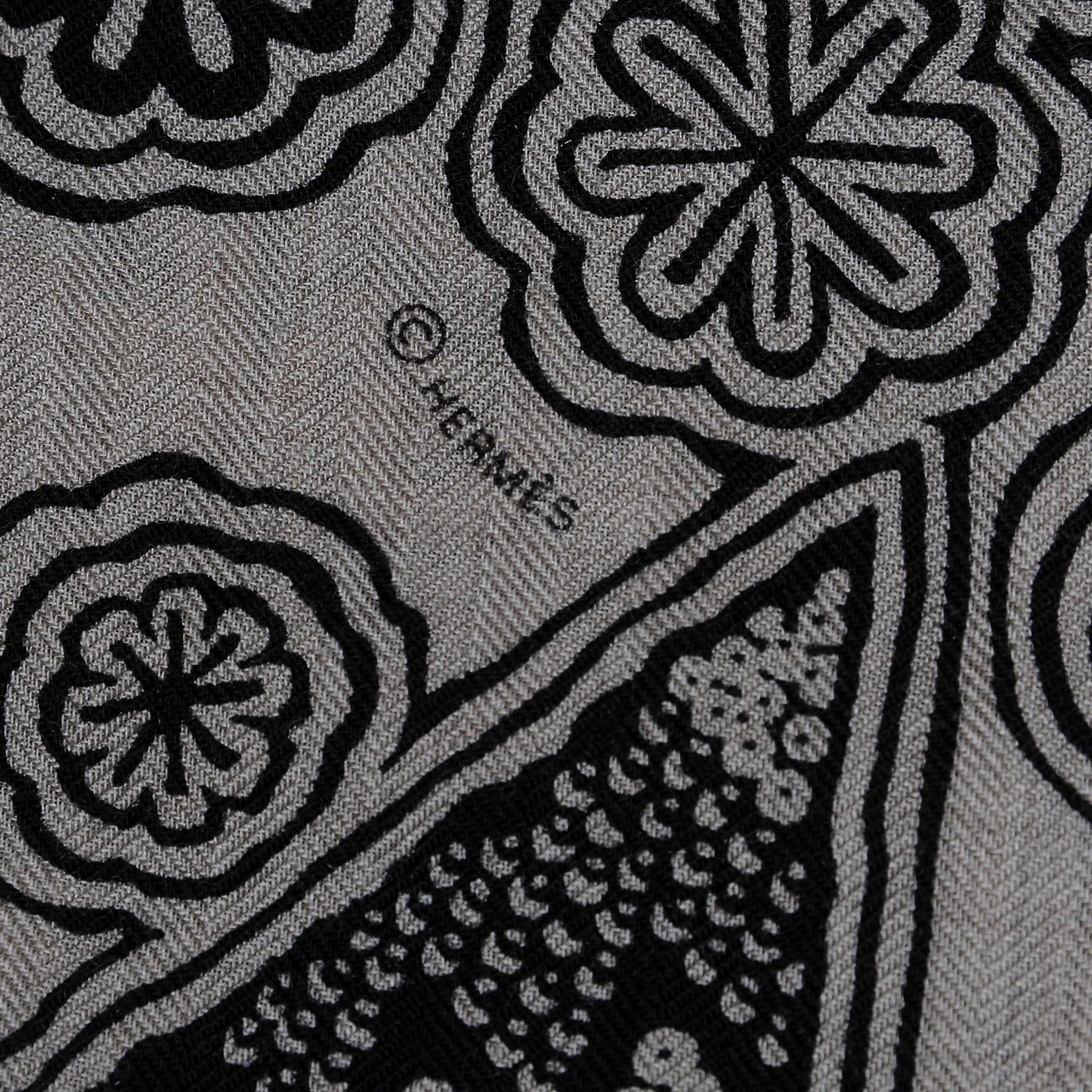 Cashmere Silk L'Arbre Du Vent Shawl 140 Naturel Noir