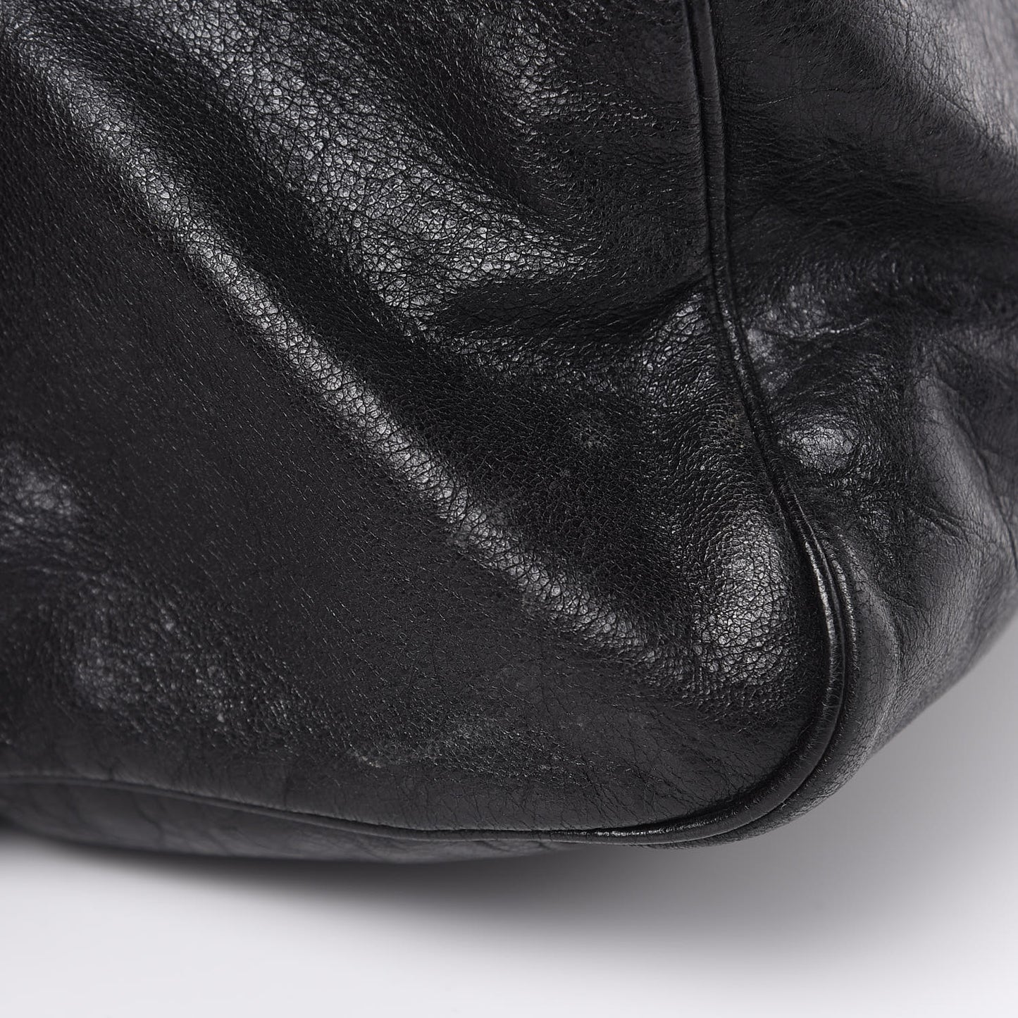 Agneau Classic Hardware Velo Black