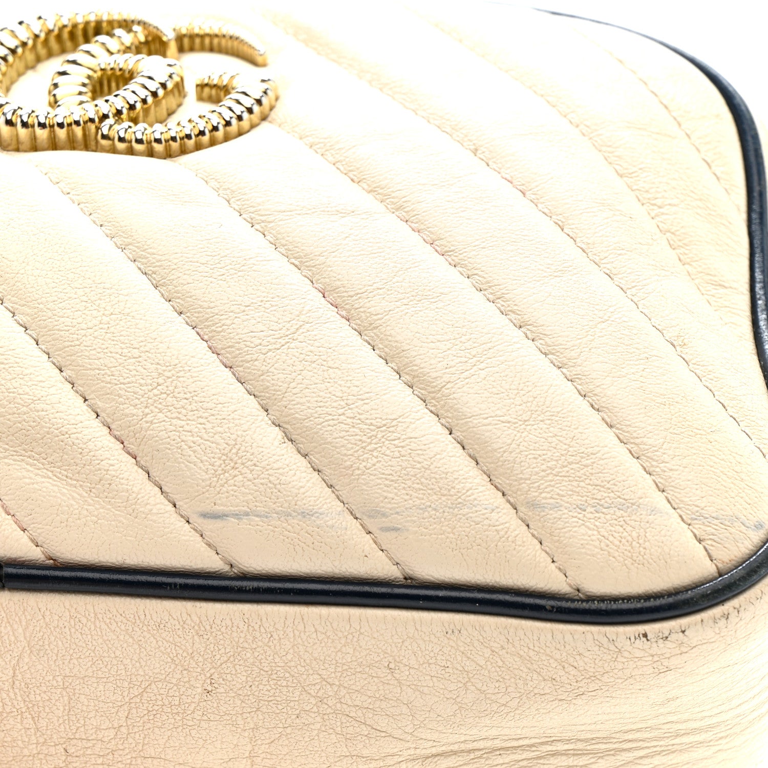 Gucci Vintage Effect Calfskin Matelasse Diagonal Small Torchon GG Marmont Chain Shoulder Bag Mystic White Blue Agata 15 of 21