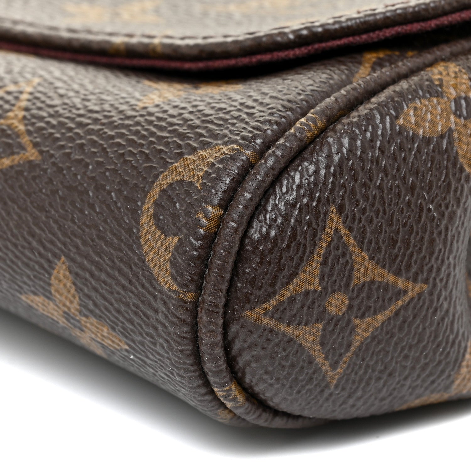 Louis Vuitton Monogram Favorite MM 9 of 15