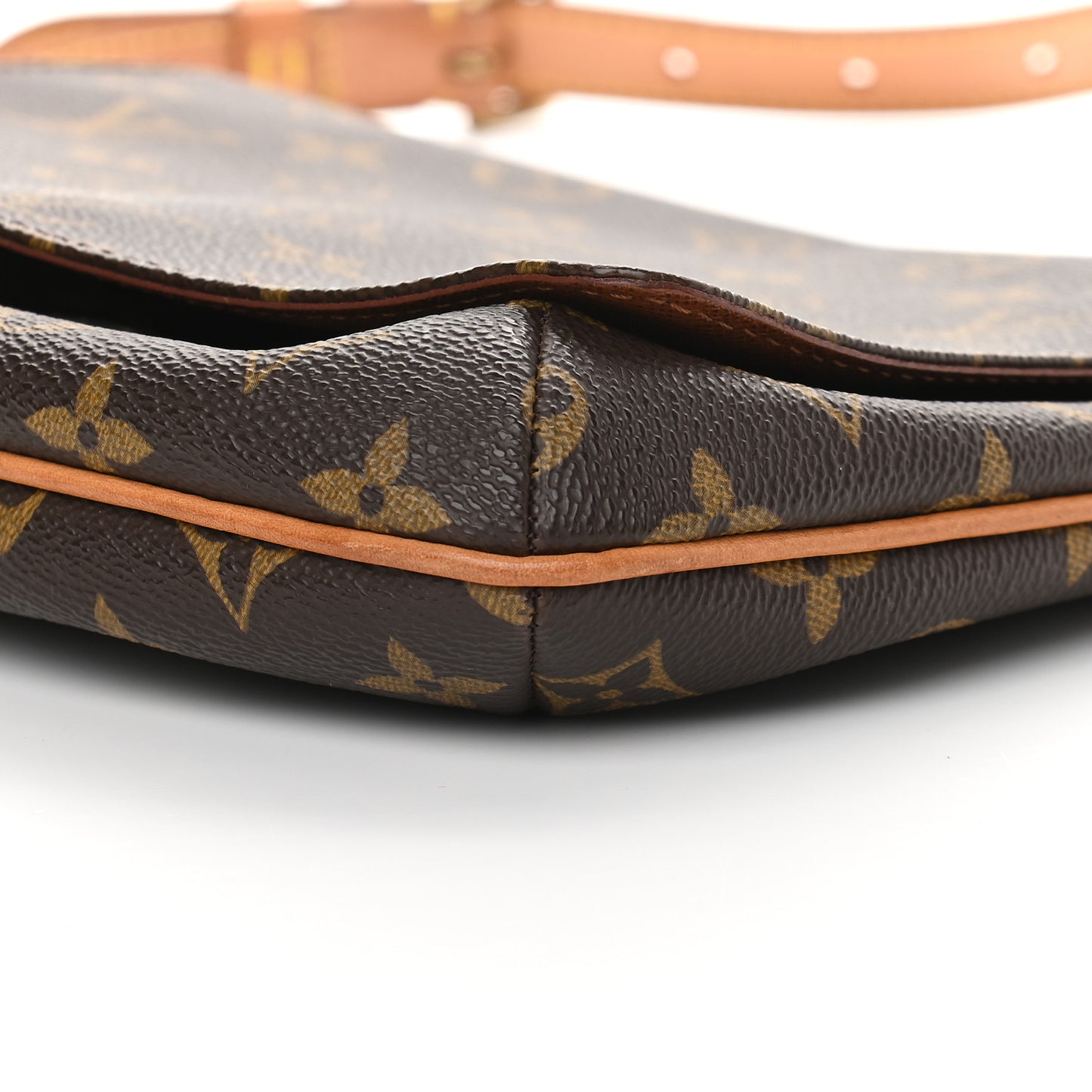 Monogram Musette Tango