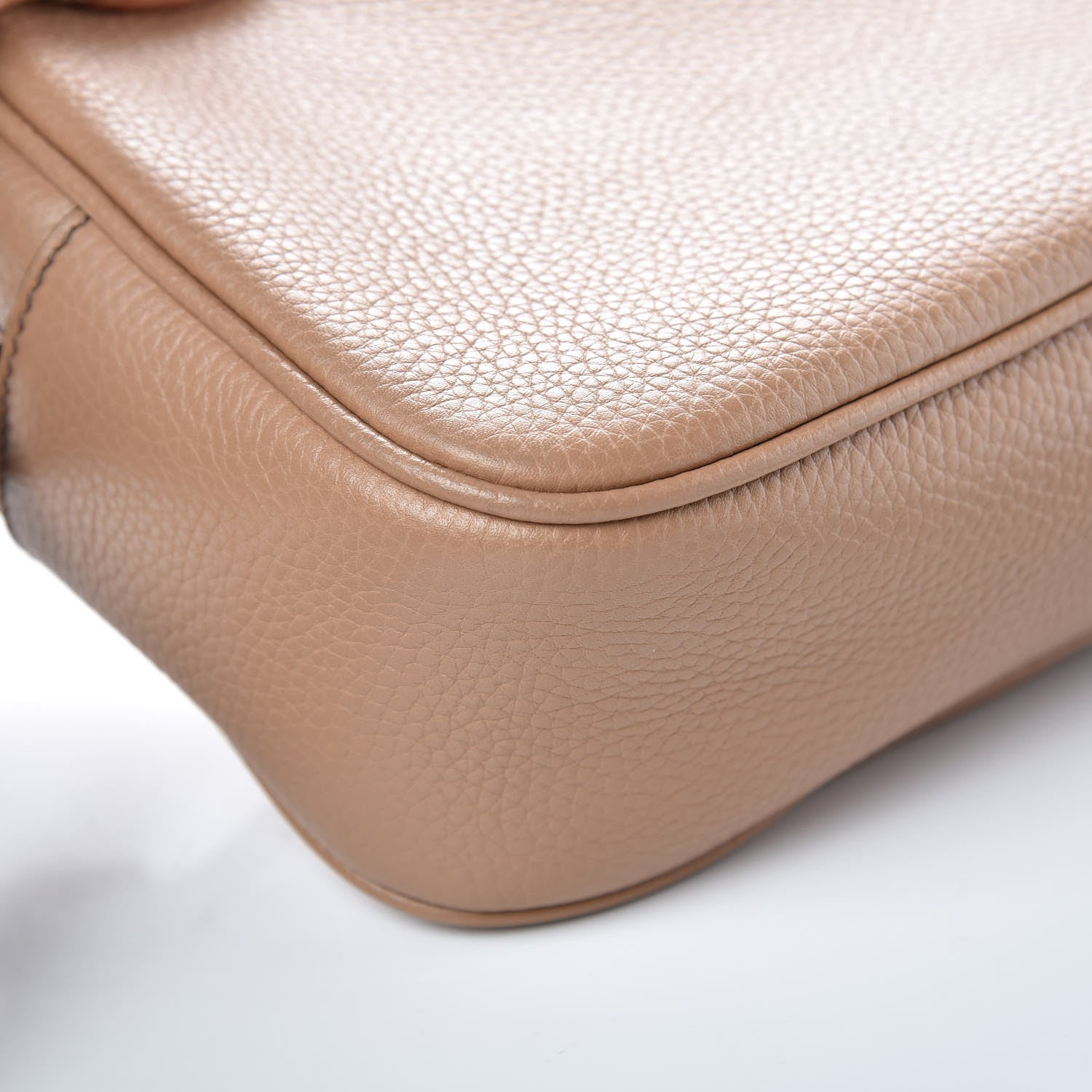 Gucci Pebbled Calfskin Small Soho Disco Bag Camelia 9 of 9