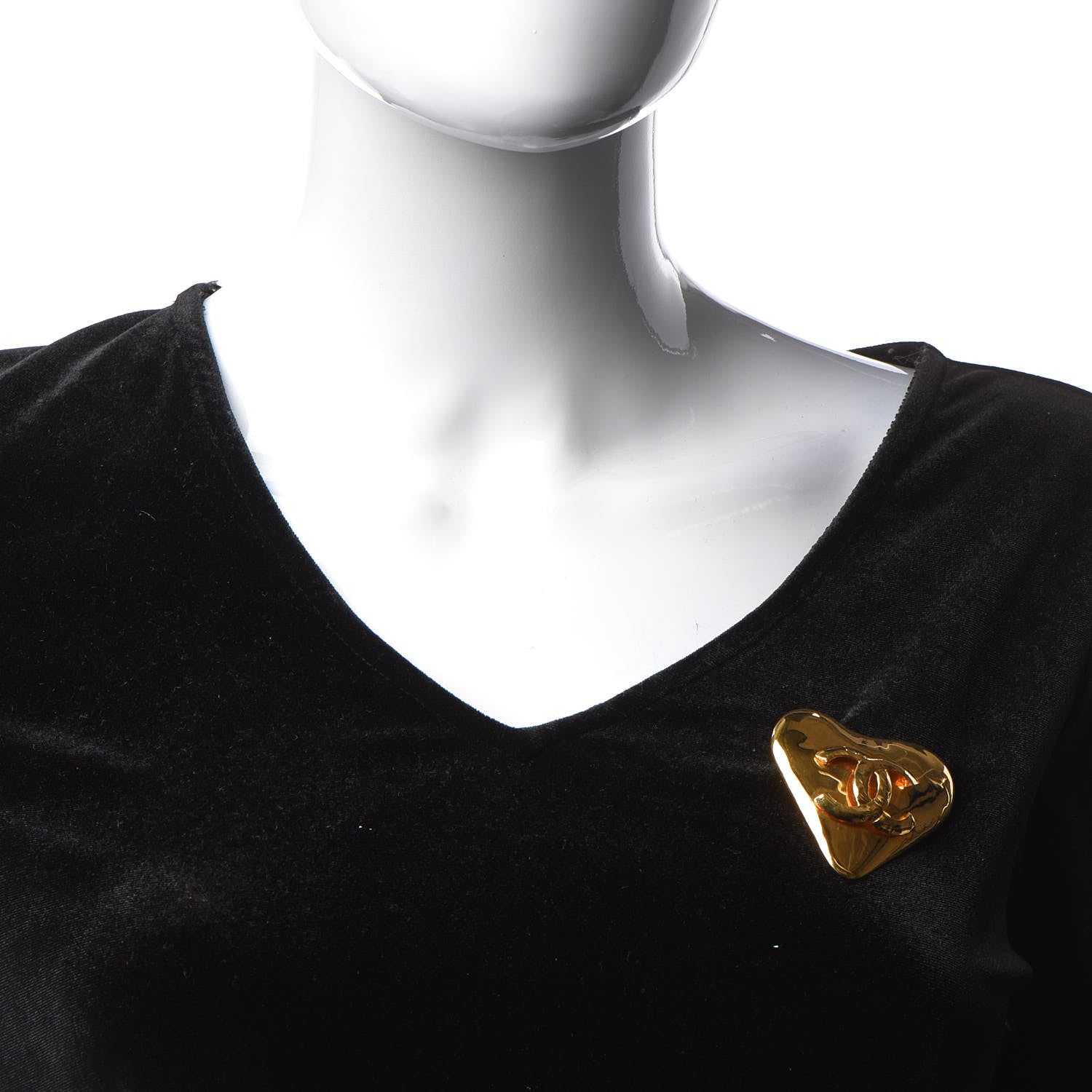 Chanel CC Heart Brooch Gold 2 of 5