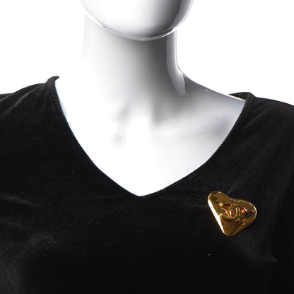 Chanel CC Heart Brooch Gold 2 of 5