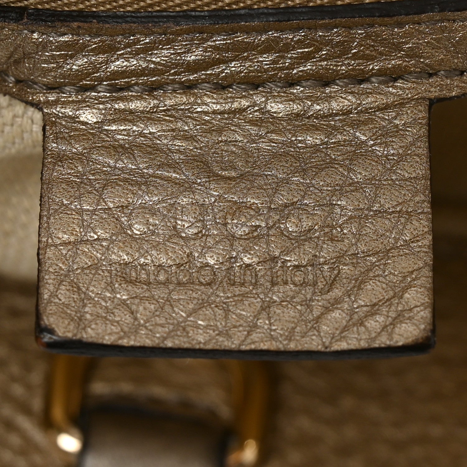Gucci Metallic Pebbled Calfskin Medium Soho Chain Shoulder Bag Golden Beige 5 of 10