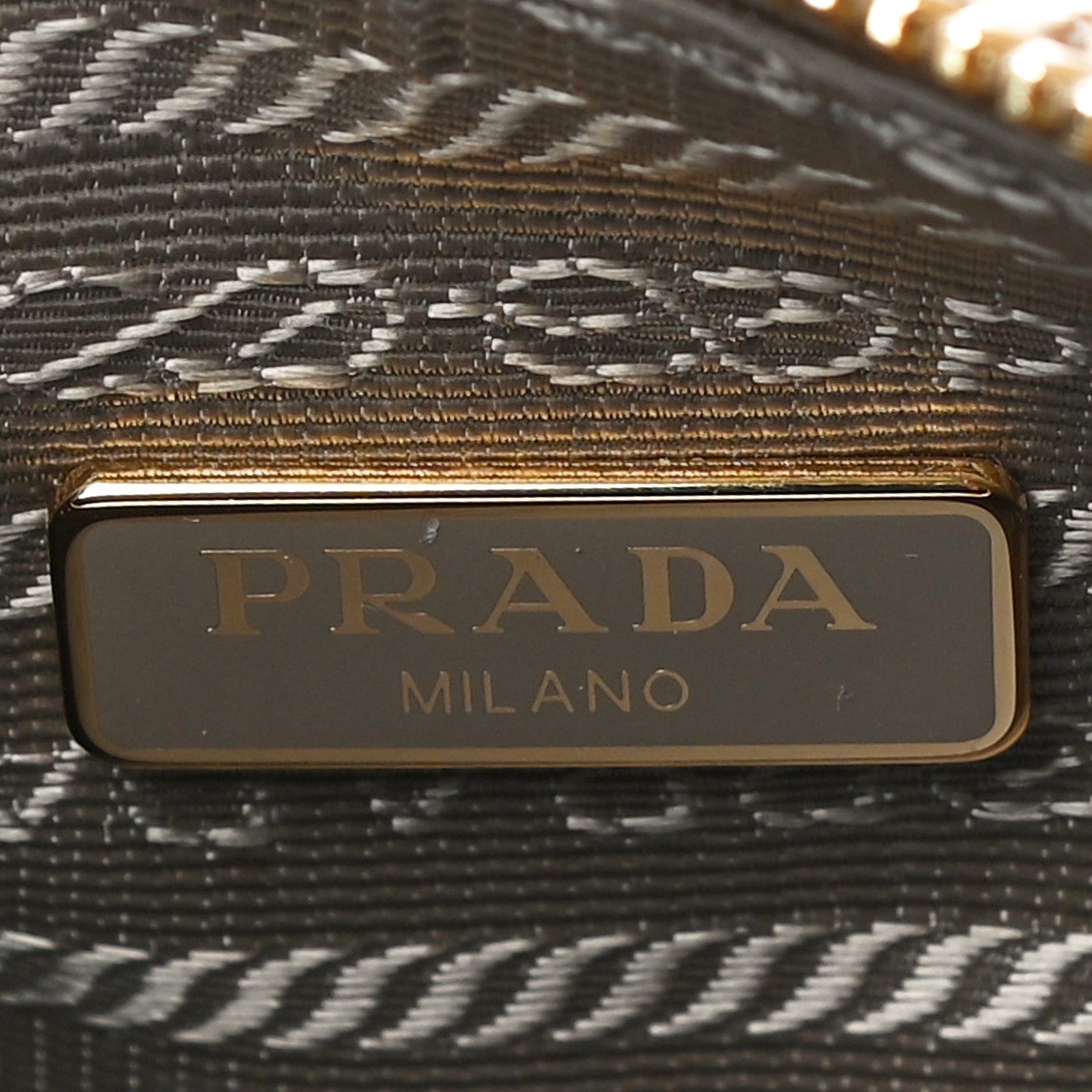 Prada Yarn Raffia Effect Crochet Re-Edition 2005 Shoulder Bag Naturale 6 of 11