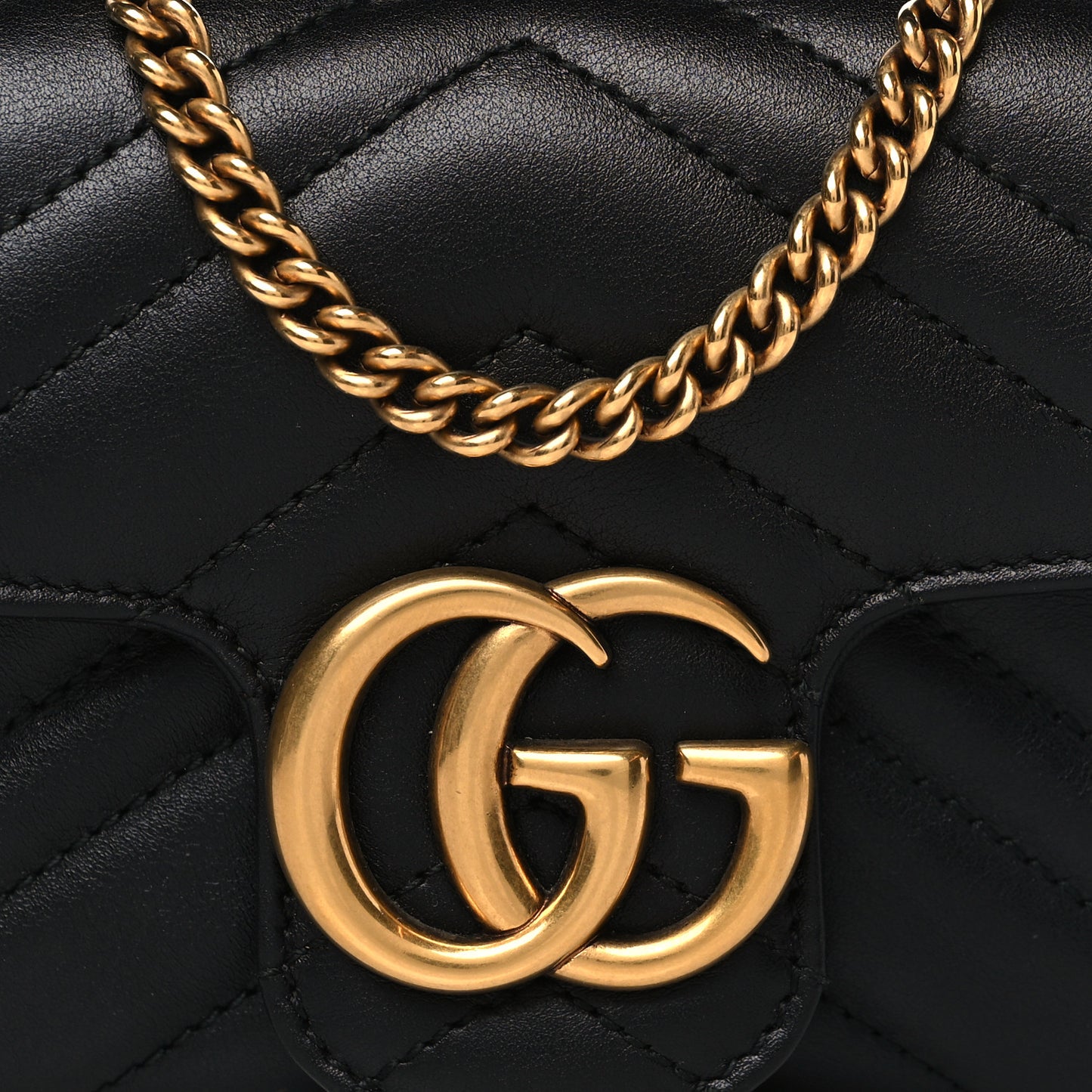 Calfskin Matelasse Super Mini GG Marmont Shoulder Bag Black