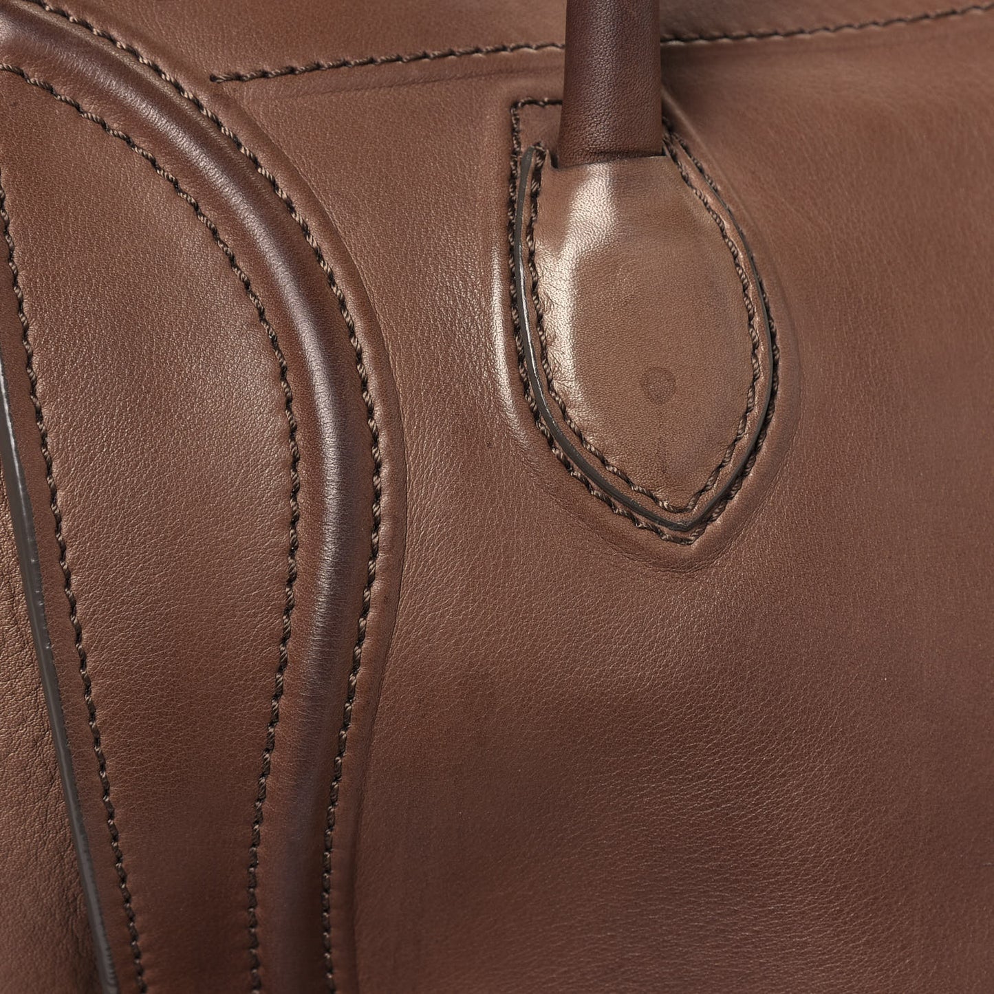 Supple Calfskin Medium Phantom Luggage Taupe