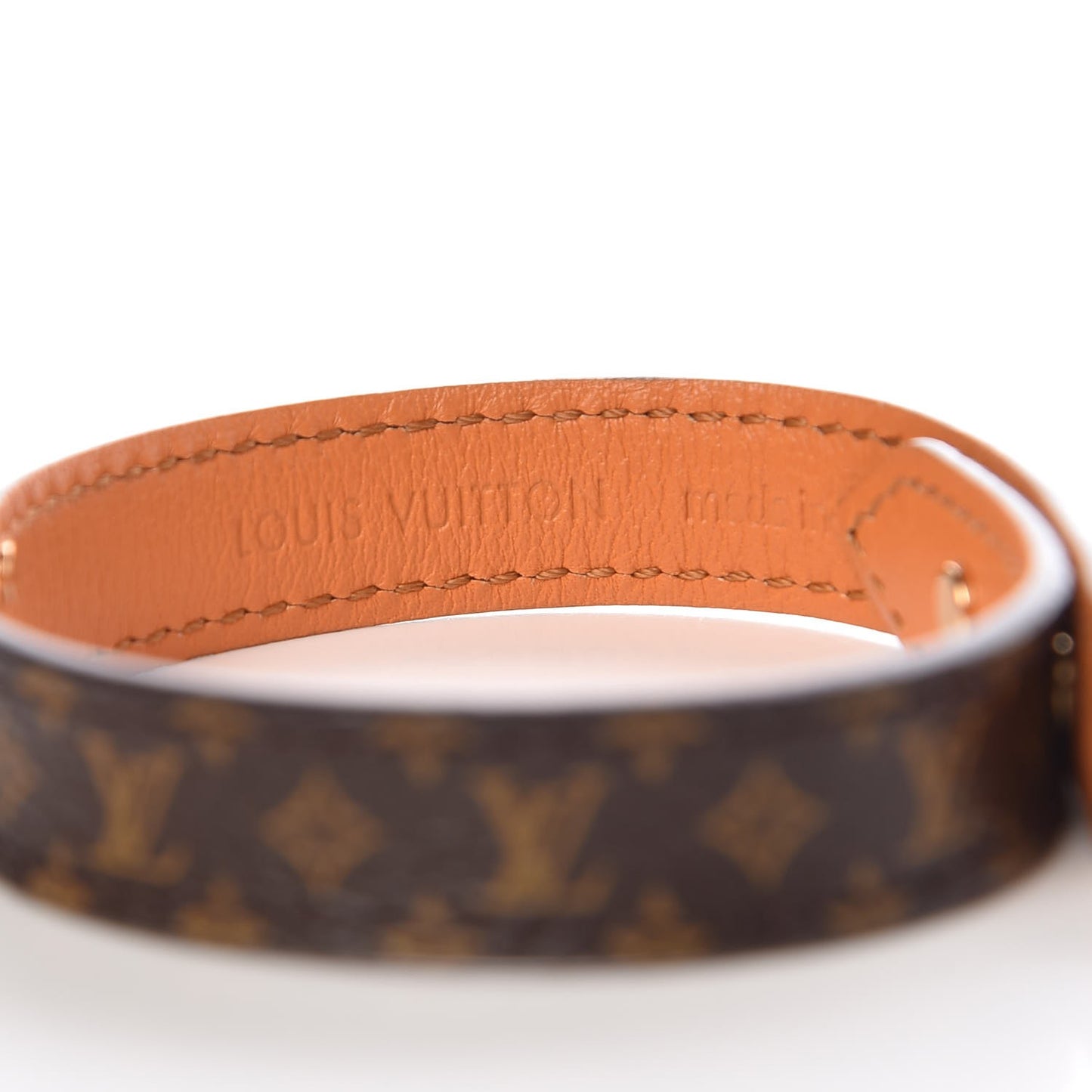 Monogram Essential V Bracelet 19