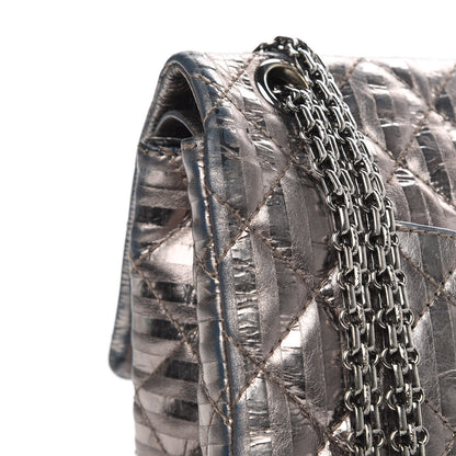 Chanel Metallic Striped Calfskin 2.55 Reissue 226 Flap Silver 13 of 15