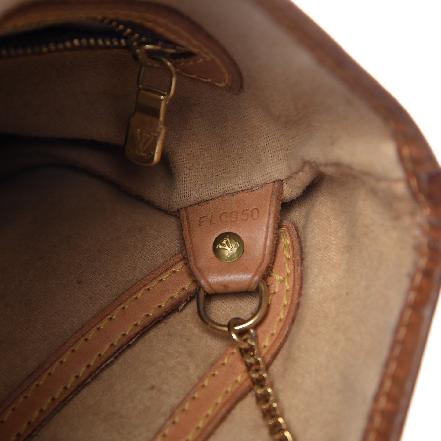 Monogram Petit Bucket 23