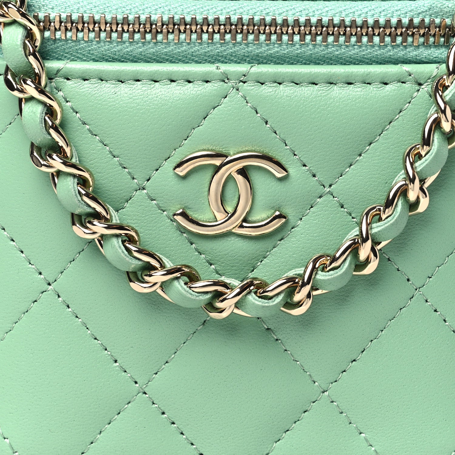 Chanel Lambskin Quilted Top Handle Mini Vanity Case With Chain Green 8 of 11