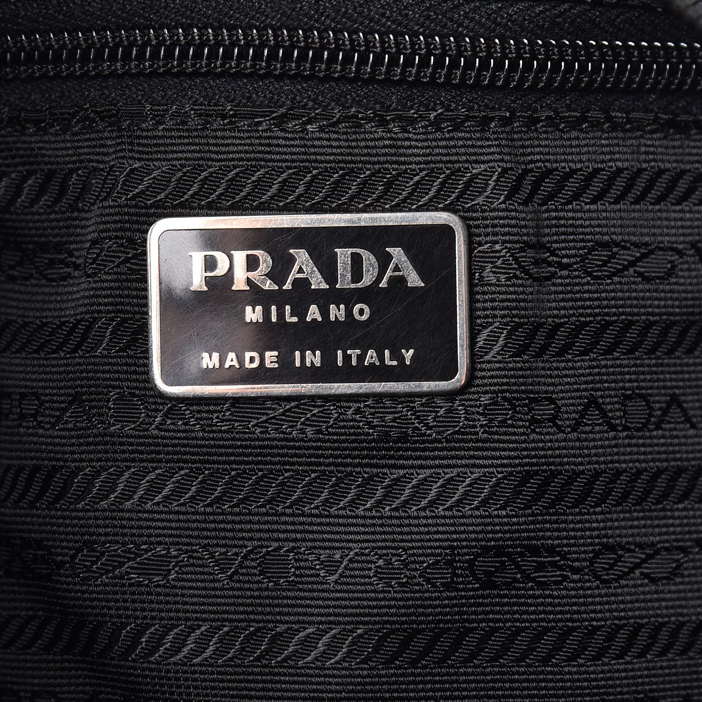 Tessuto Nylon Messenger Bag Black
