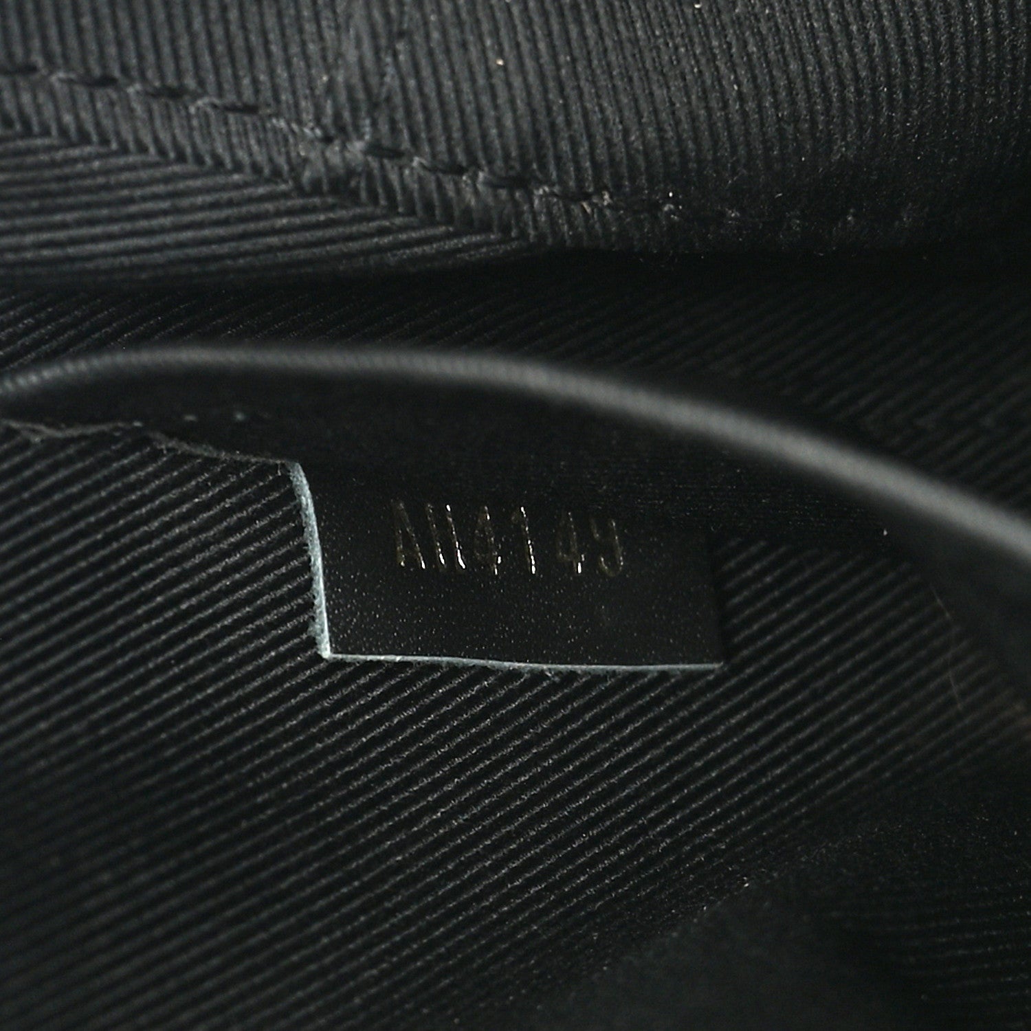 Louis Vuitton Monogram Saintonge Black 7 of 15