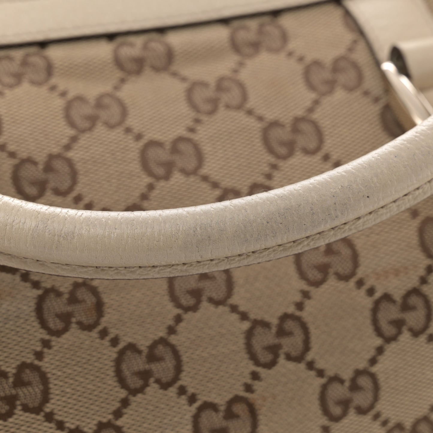 Monogram Small Abbey Boston Off White