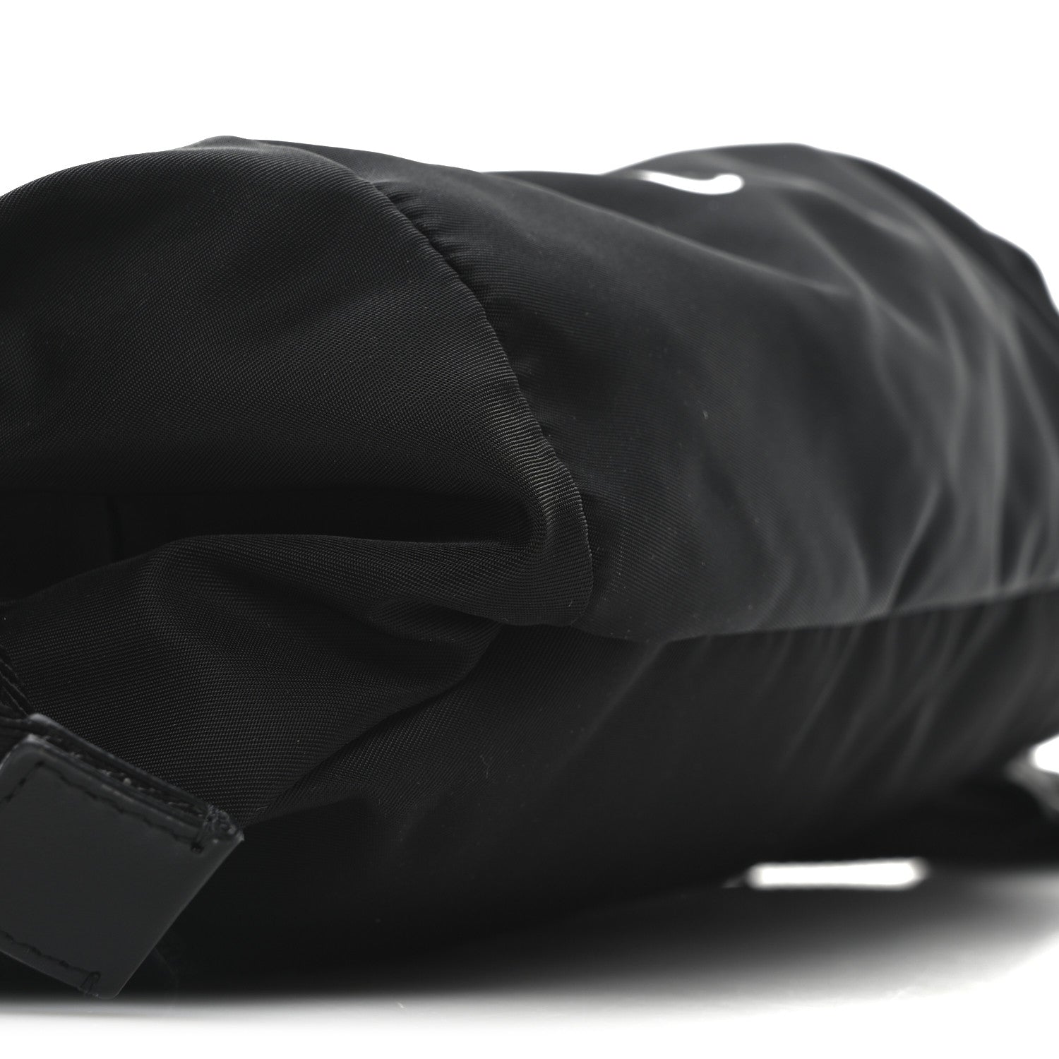 Givenchy Nylon G-Zip Bum Bag Black 1716936 – FASHIONPHILE