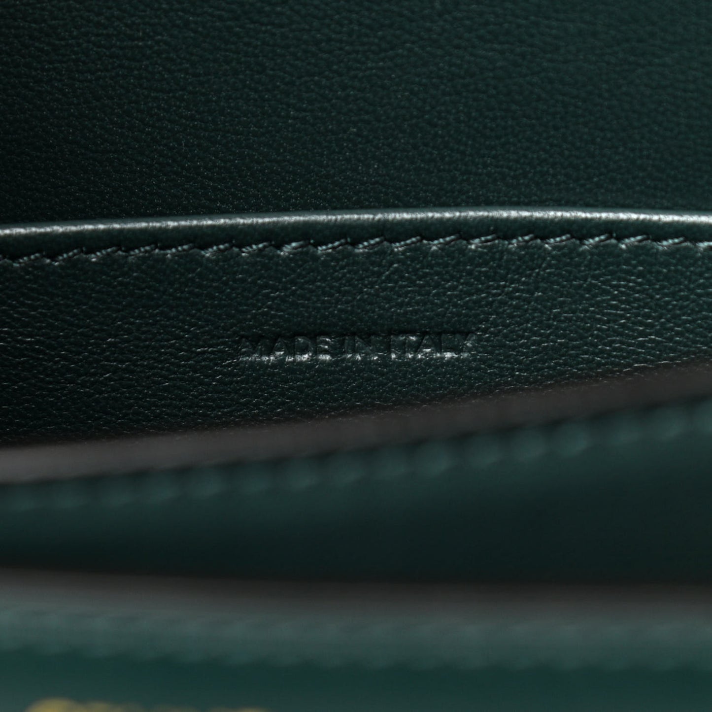 Box Calfskin Teen Classic Box Flap Bag Amazone