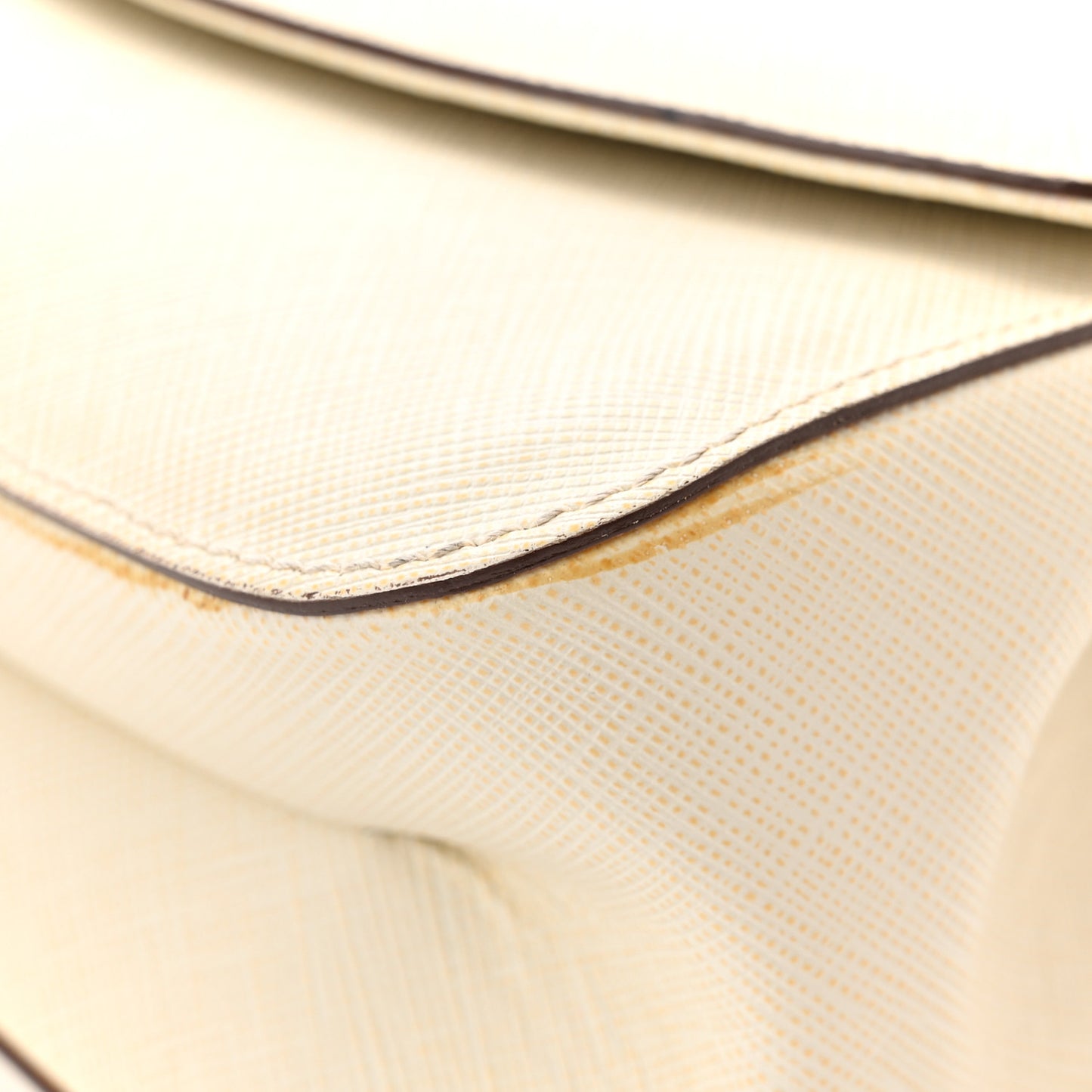 Saffiano Gancio Chain Flap White