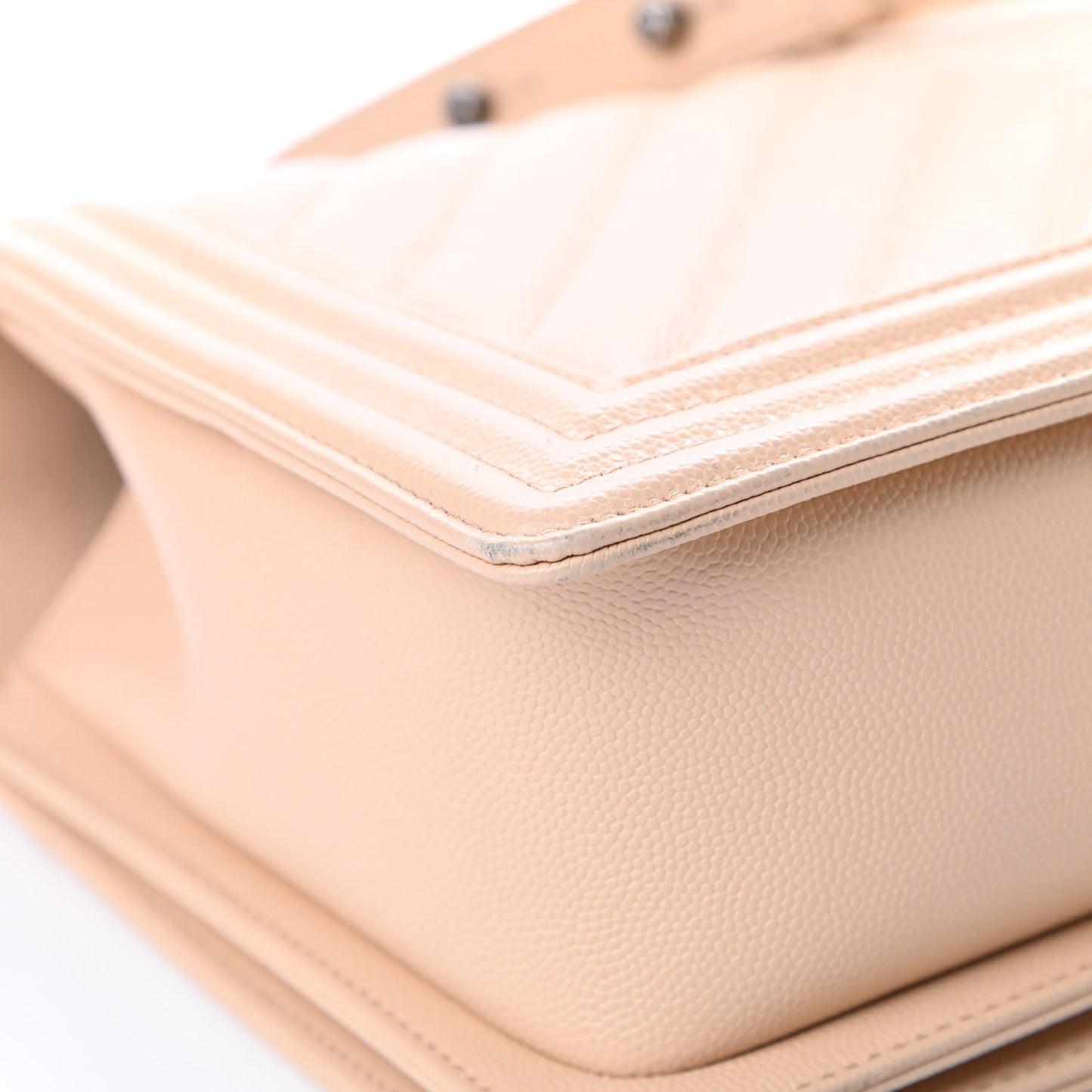 Caviar Chevron Quilted New Medium Boy Flap Light Beige