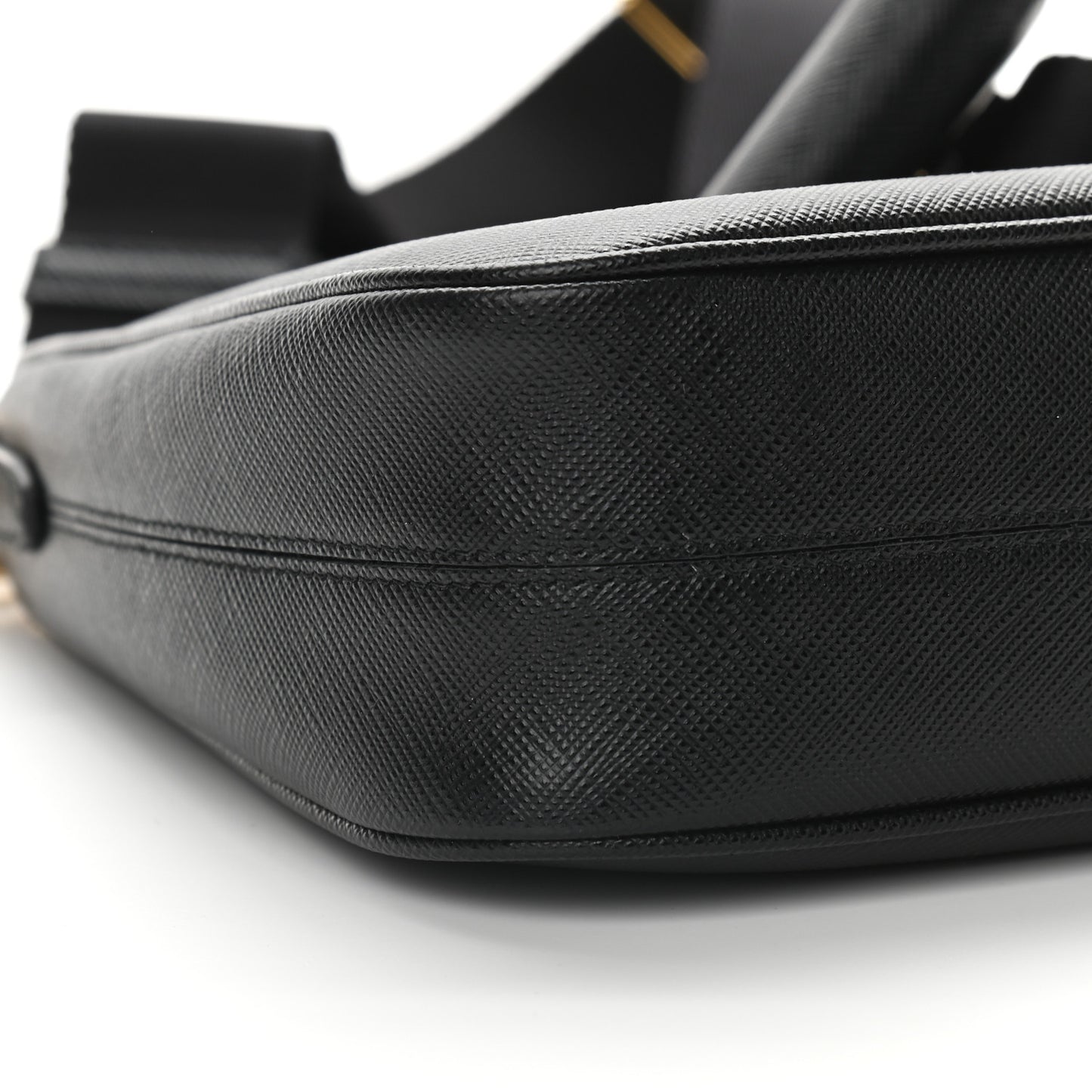 Saffiano Lux Re-Edition 2005 Shoulder Bag Black