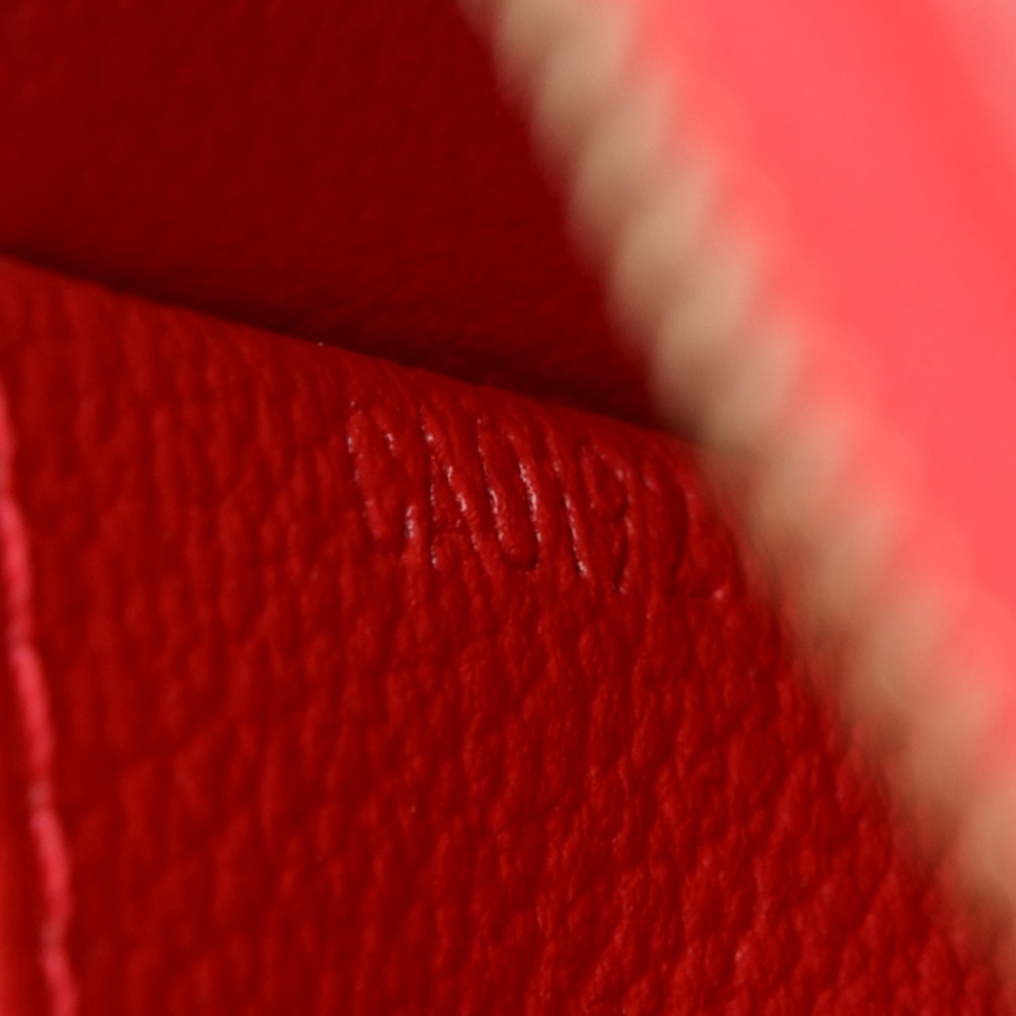 Vernis Cosmetic Pouch Rouge Grenadine