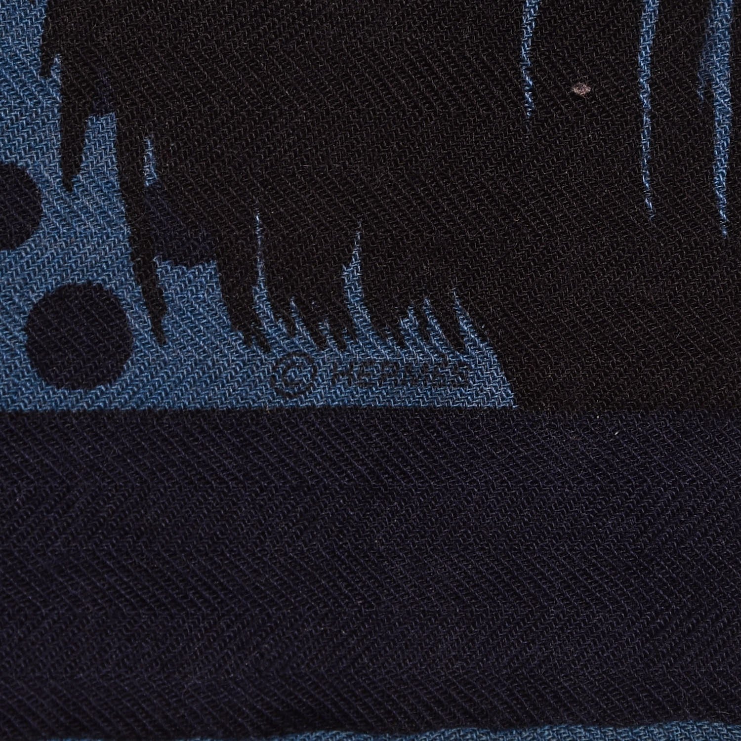 Hermes Cashmere Silk Grrrrr! Scarf 100 Prusse Marine 4 of 5