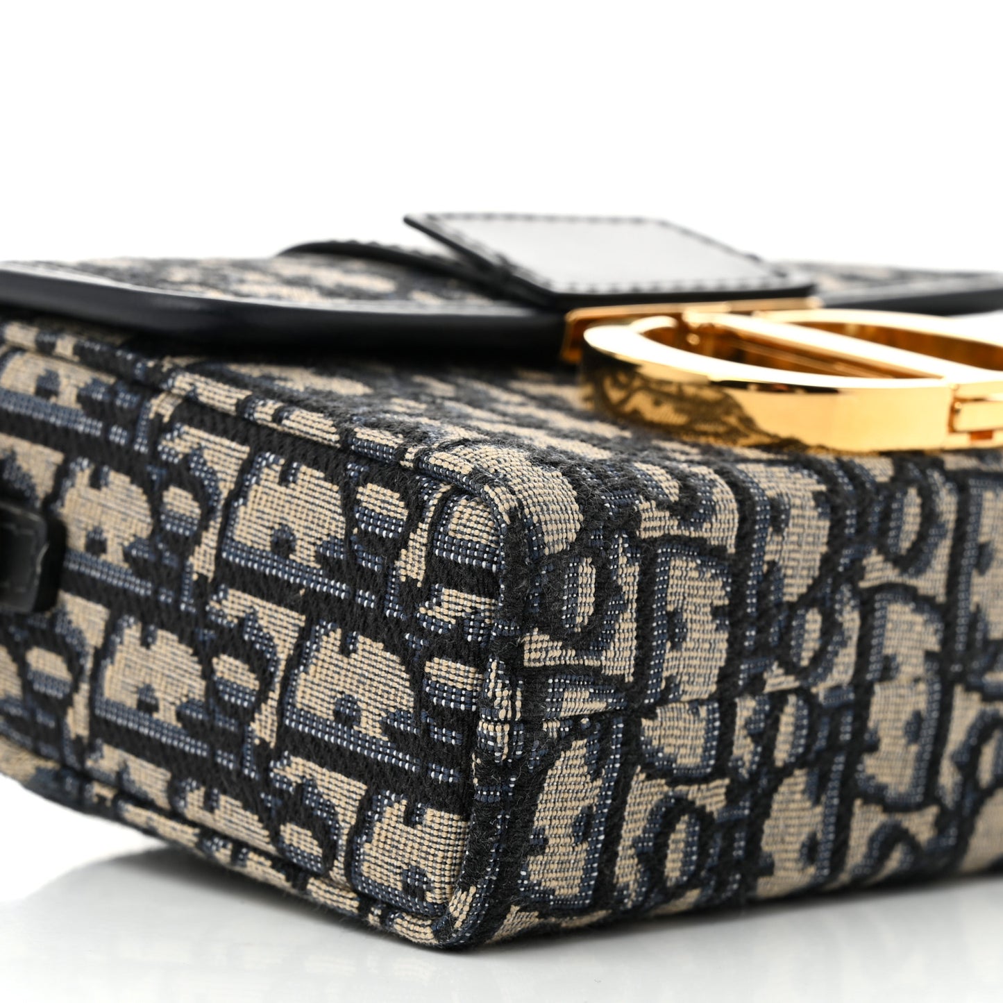 Oblique 30 Montaigne Box Bag Blue