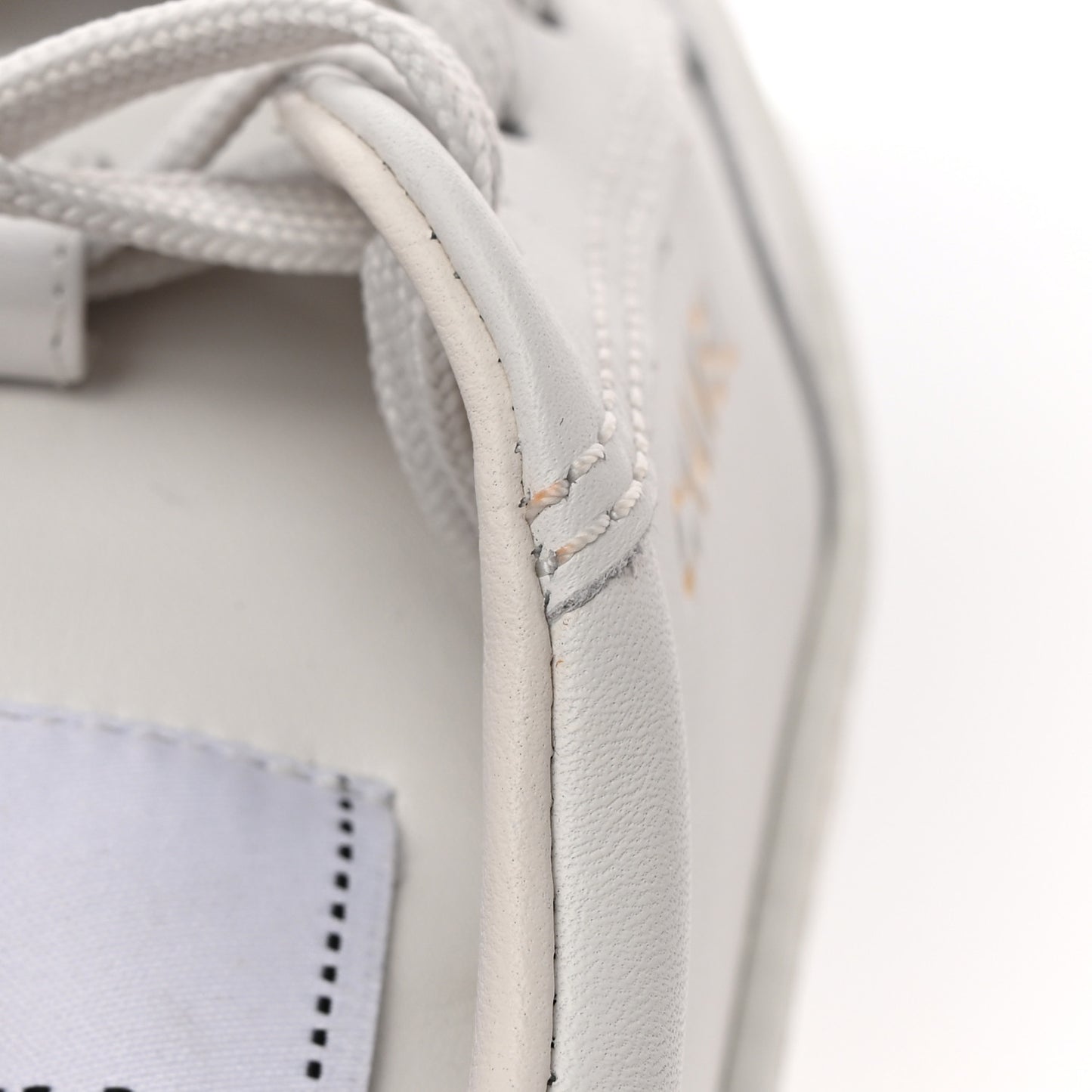 Calfskin Womens CC Logo Sneakers 37 White