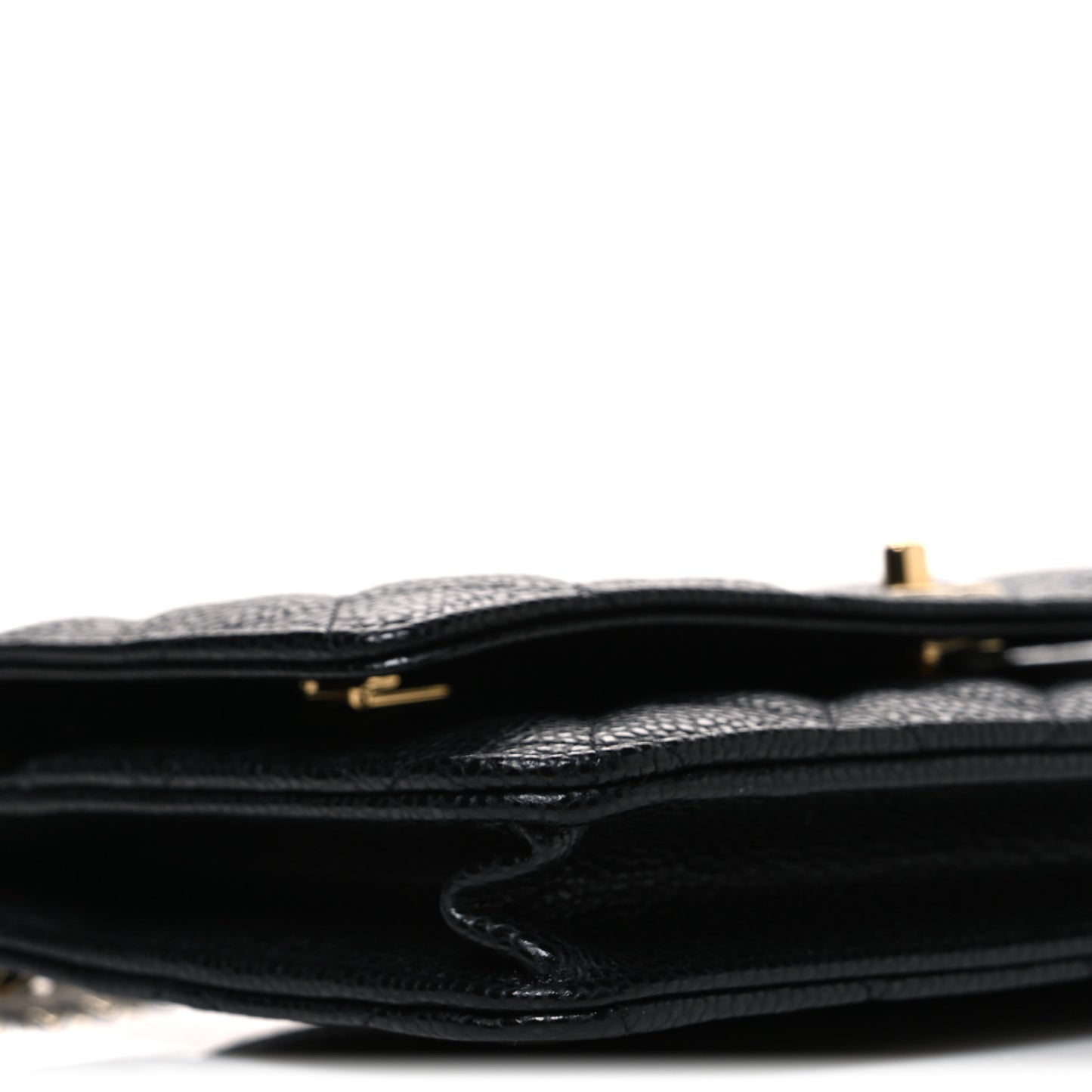 Caviar Quilted CC Turnlock Wallet On Chain WOC Black