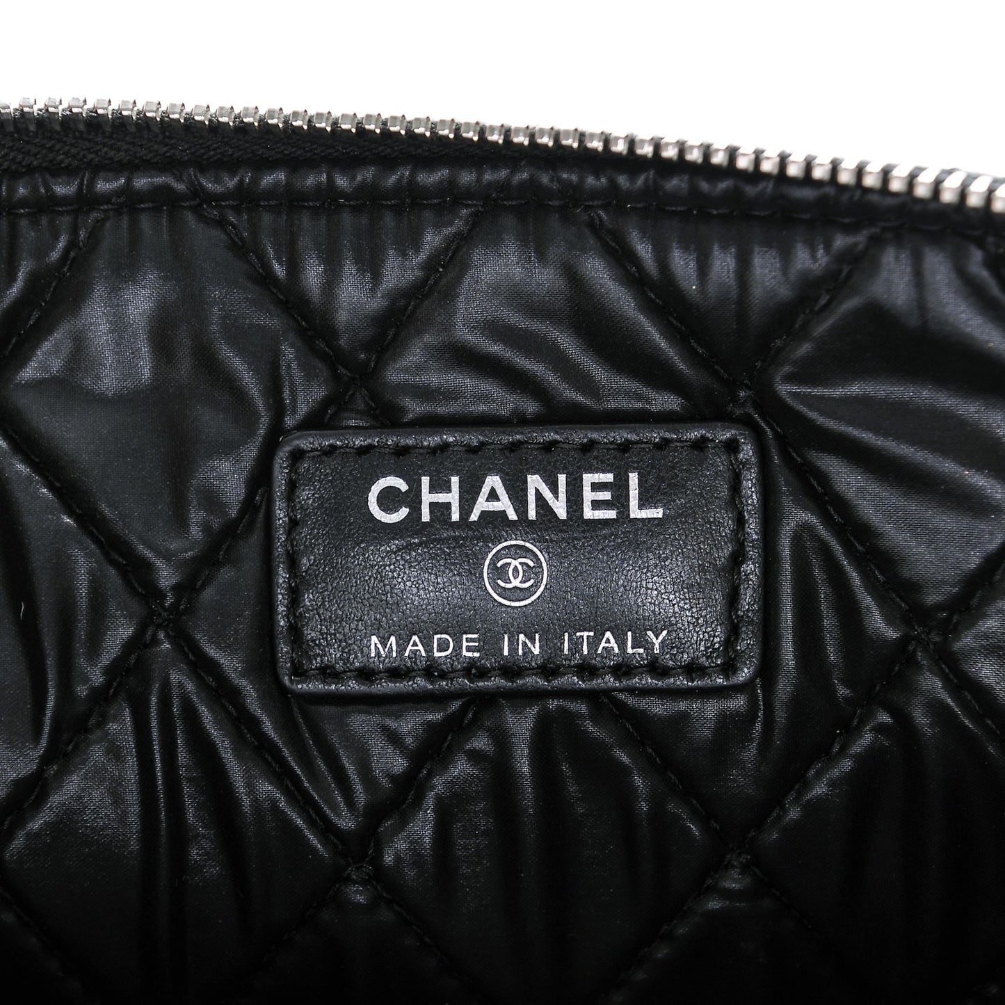 Lambskin Quilted Medium Cosmetic Case Black