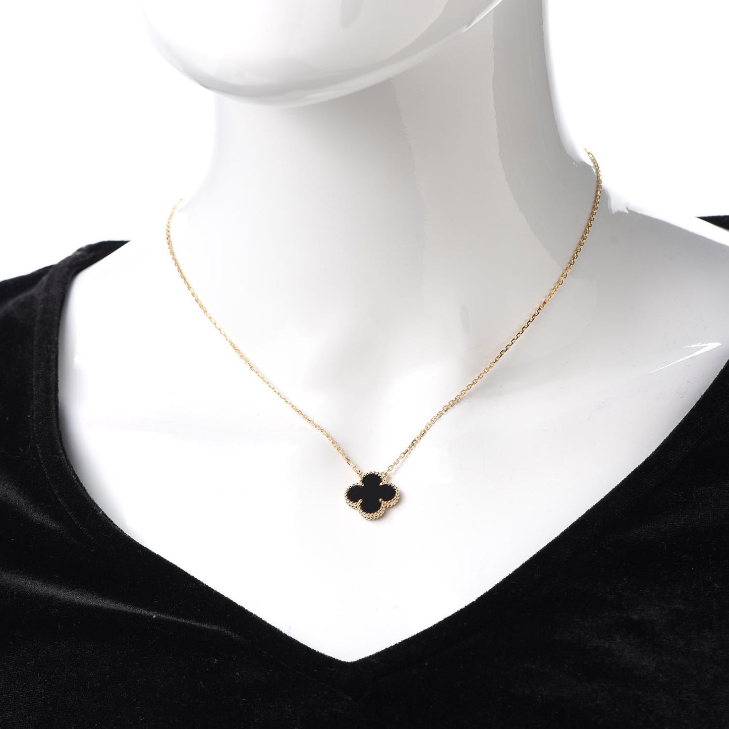 18K Yellow Gold Black Onyx Vintage Alhambra Pendant Necklace