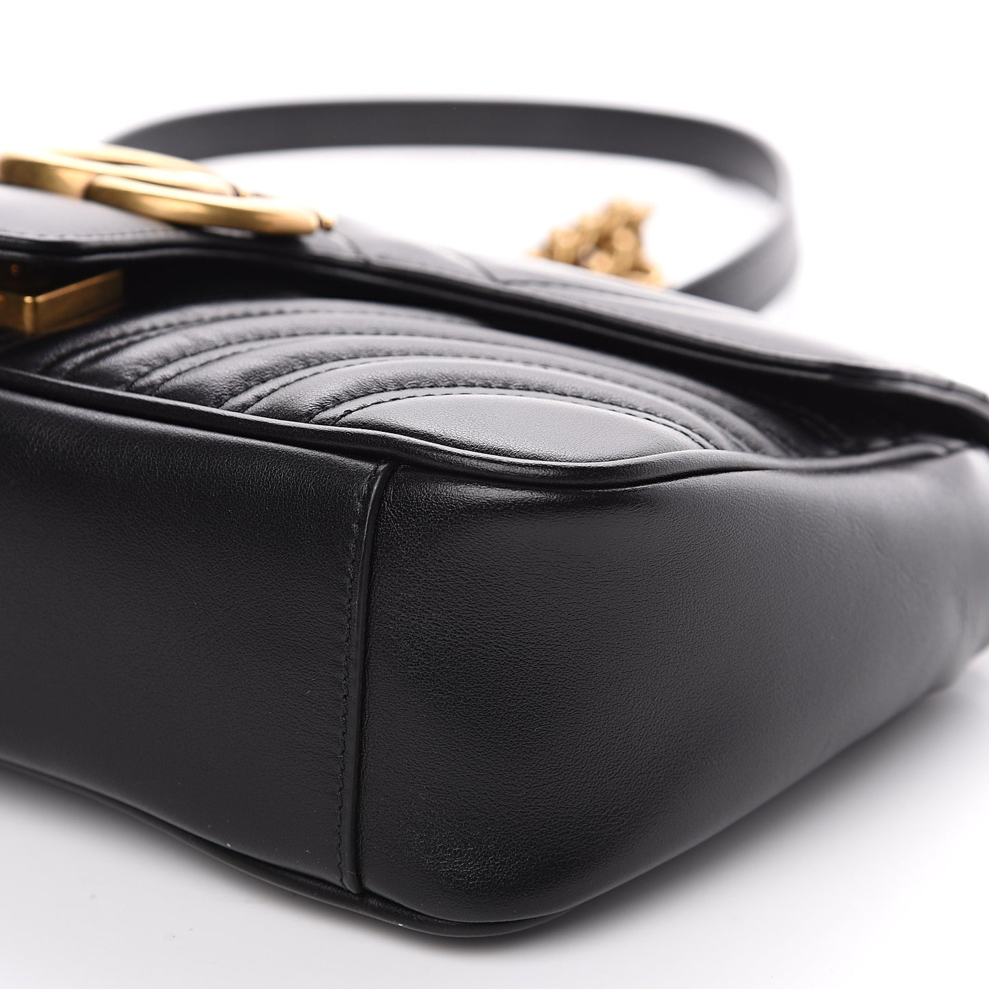 Calfskin Matelasse Small GG Marmont Shoulder Bag Black