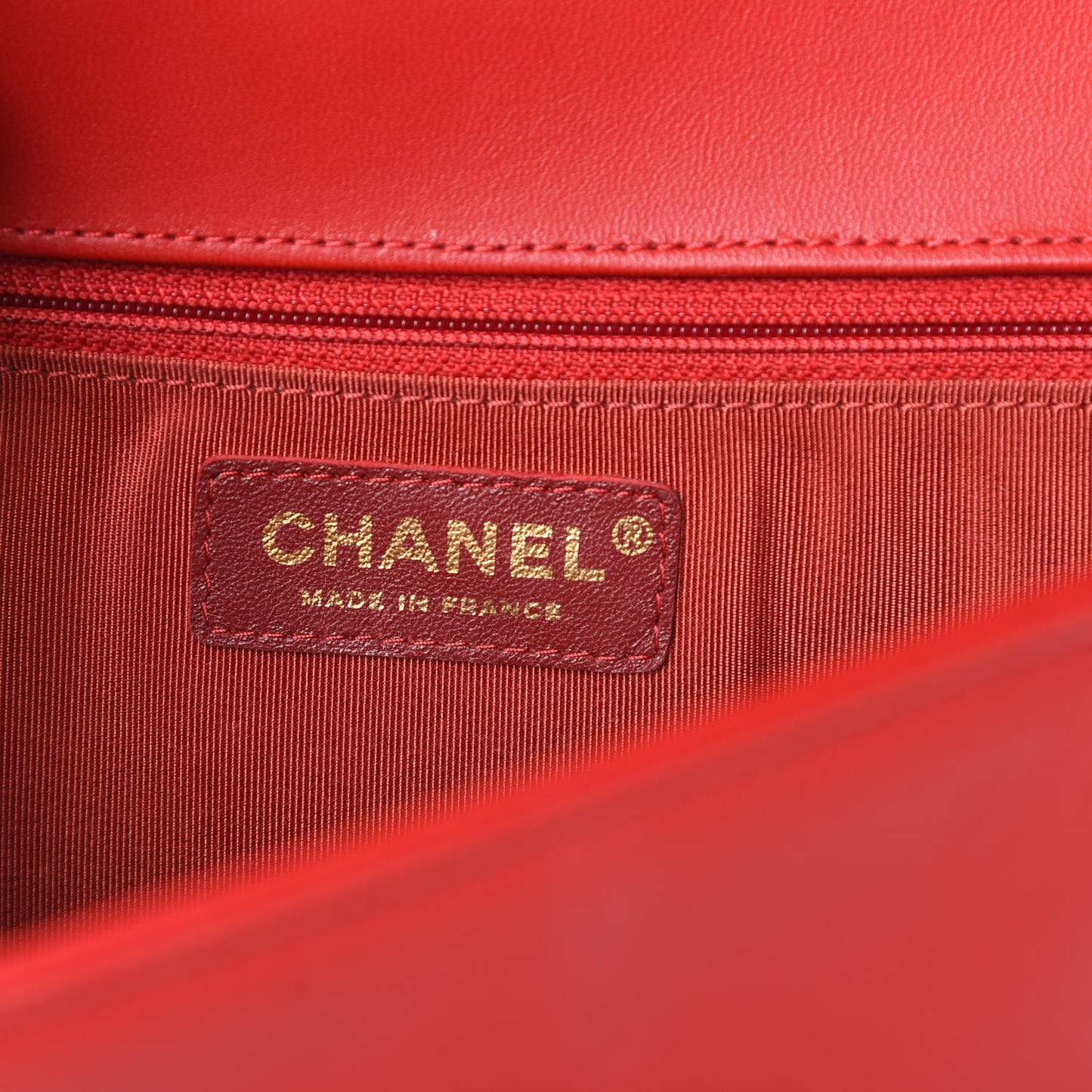 Lambskin Quilted New Medium Boy Flap Red