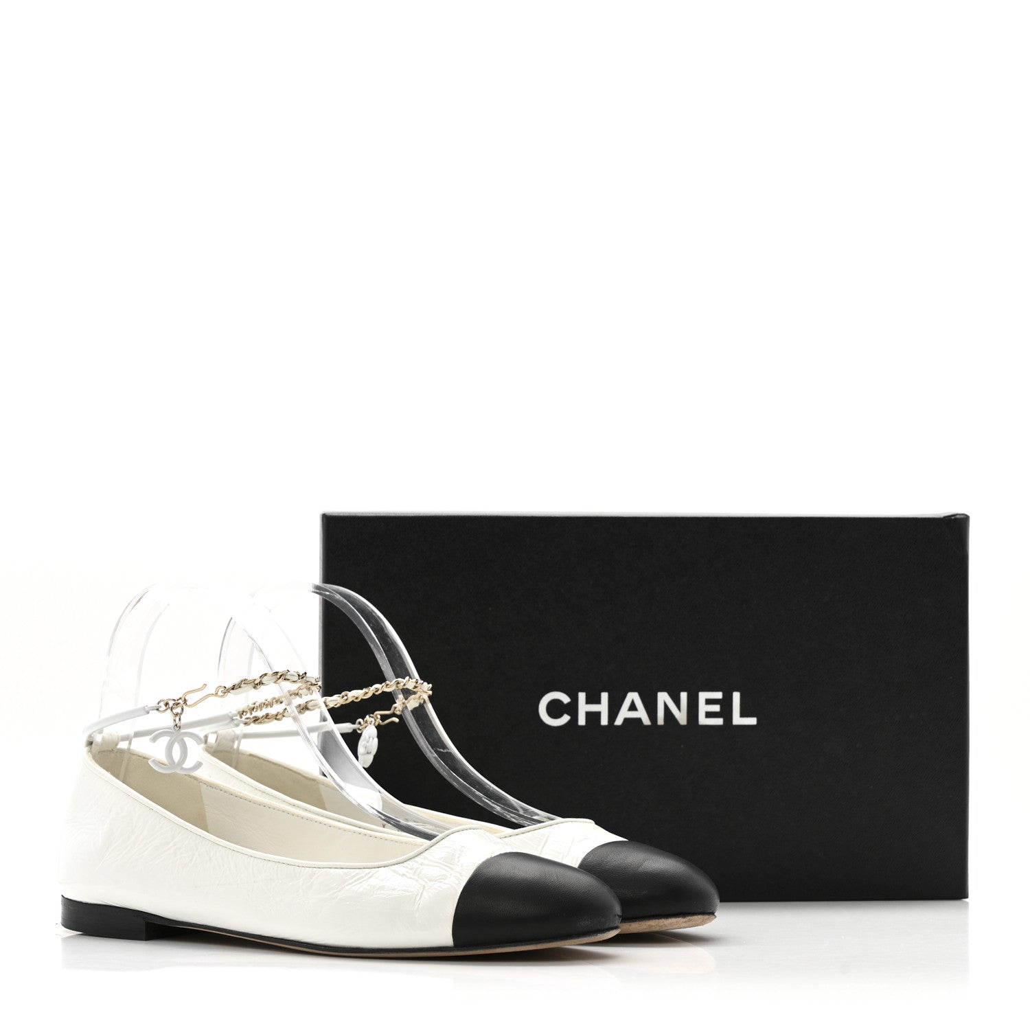 Chanel Shiny Lambskin Metal Cap Toe Ankle Chain Ballerina Flats 39.5 White Black 14 of 14