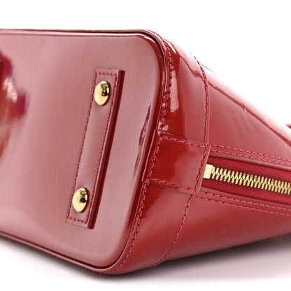 Louis Vuitton Vernis Alma BB Pomme D'Amour 10 of 14