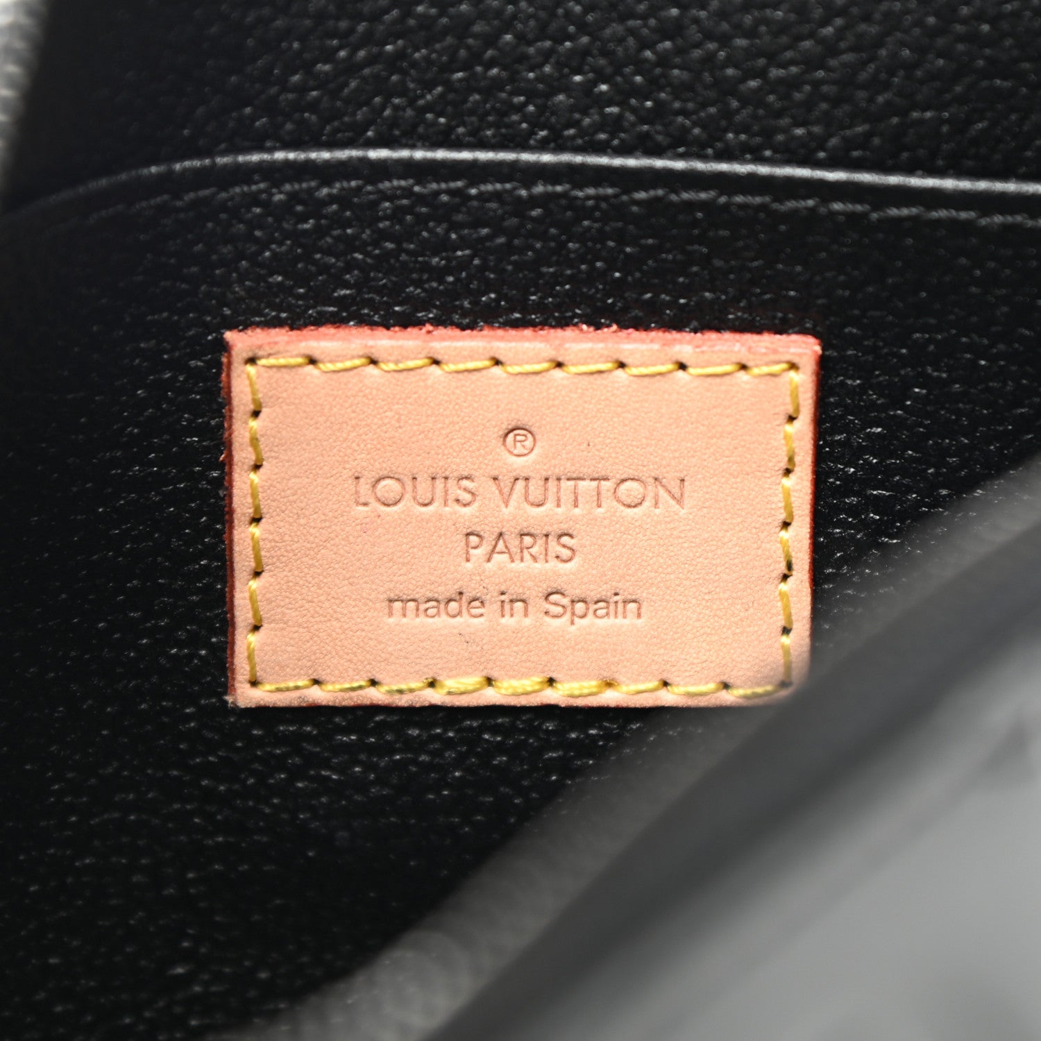 Louis Vuitton Vernis Cosmetic Pouch Noir Magnetique 7 of 7