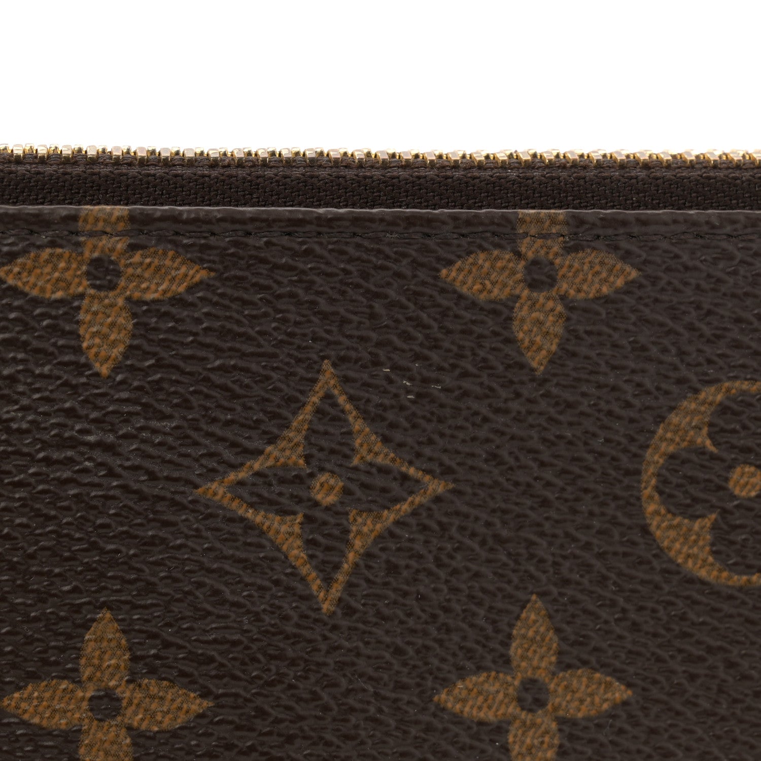 Louis Vuitton Monogram Pochette Milla MM 11 of 11